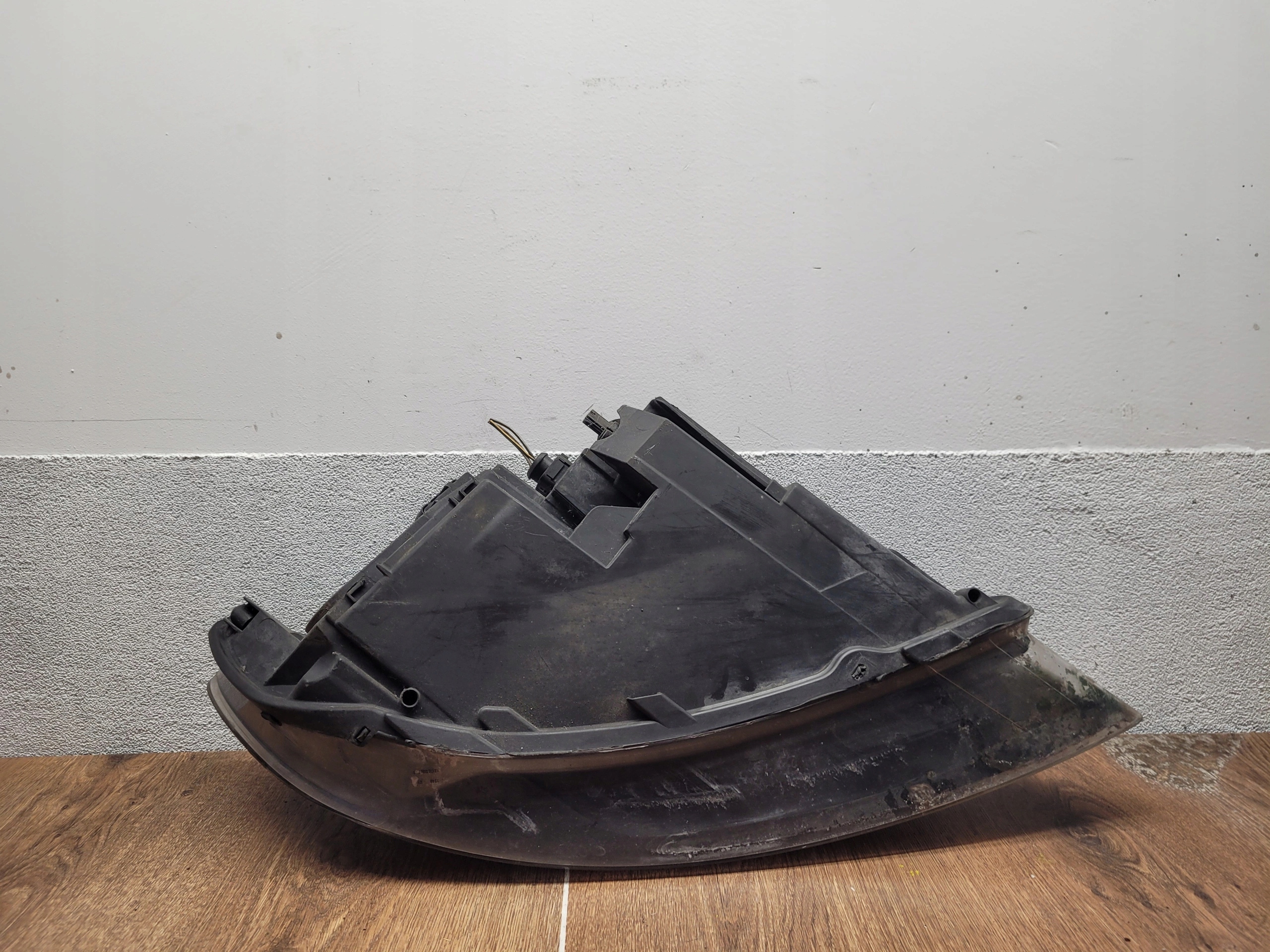 AUDI Q7 4L ĽAVÉ PREDNÉ SVETLO GB VERZIA 4L0941003K