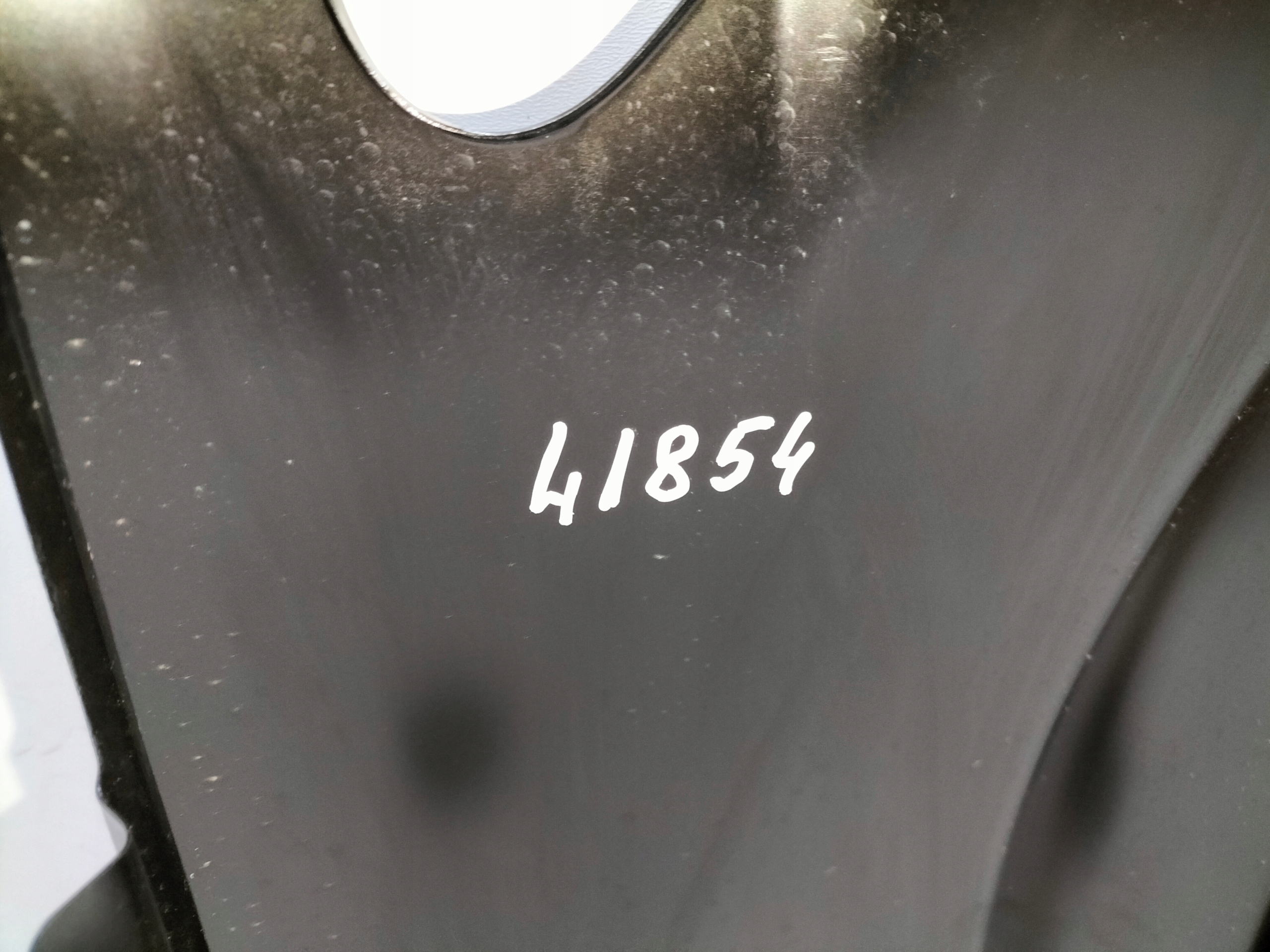 ĽAVÝ PREDNÝ BLATNÍK PEUGEOT 301 13-