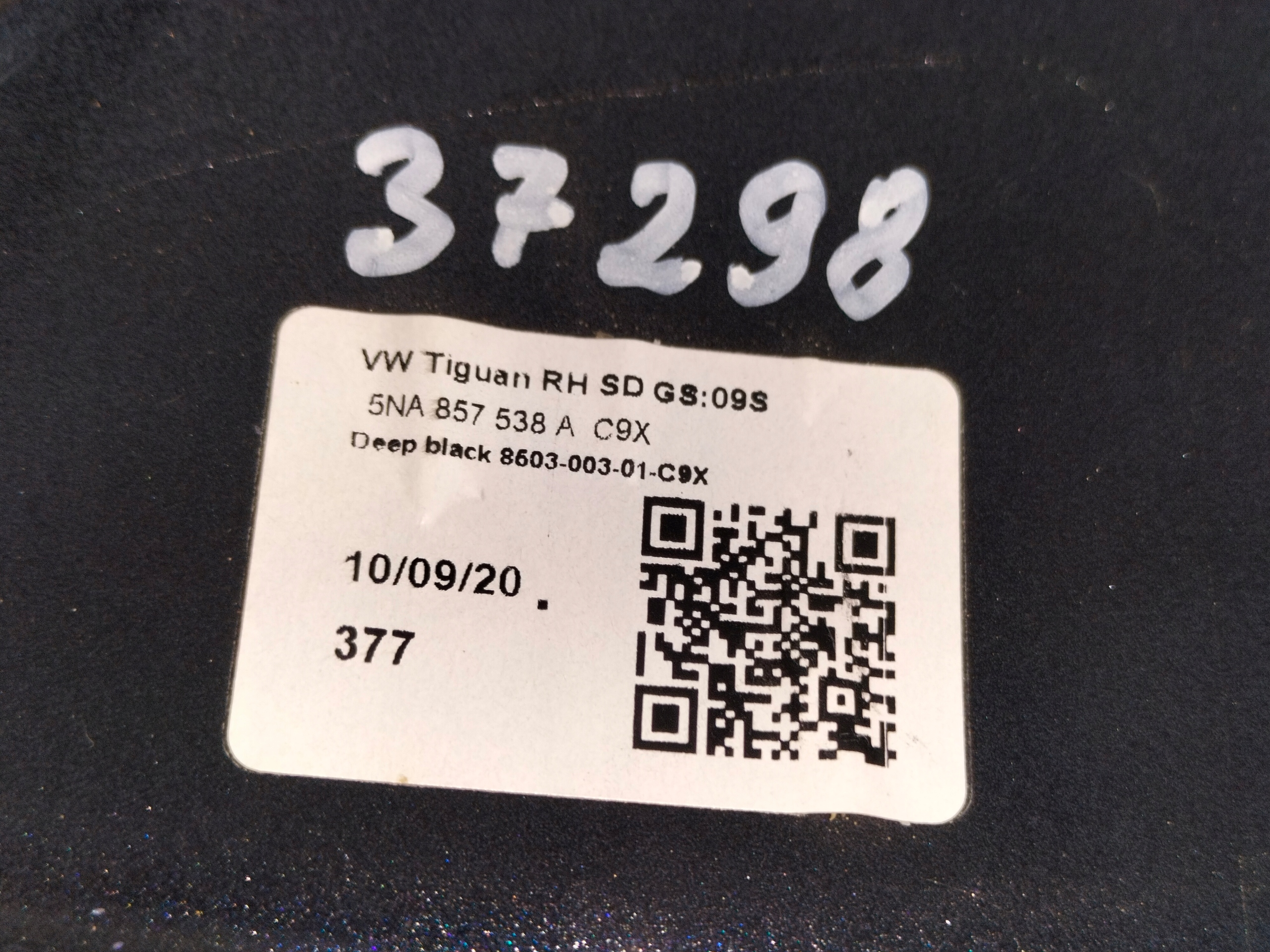 OBAL PRAVÉHO ZRKADLA VW TIGUAN II 16-