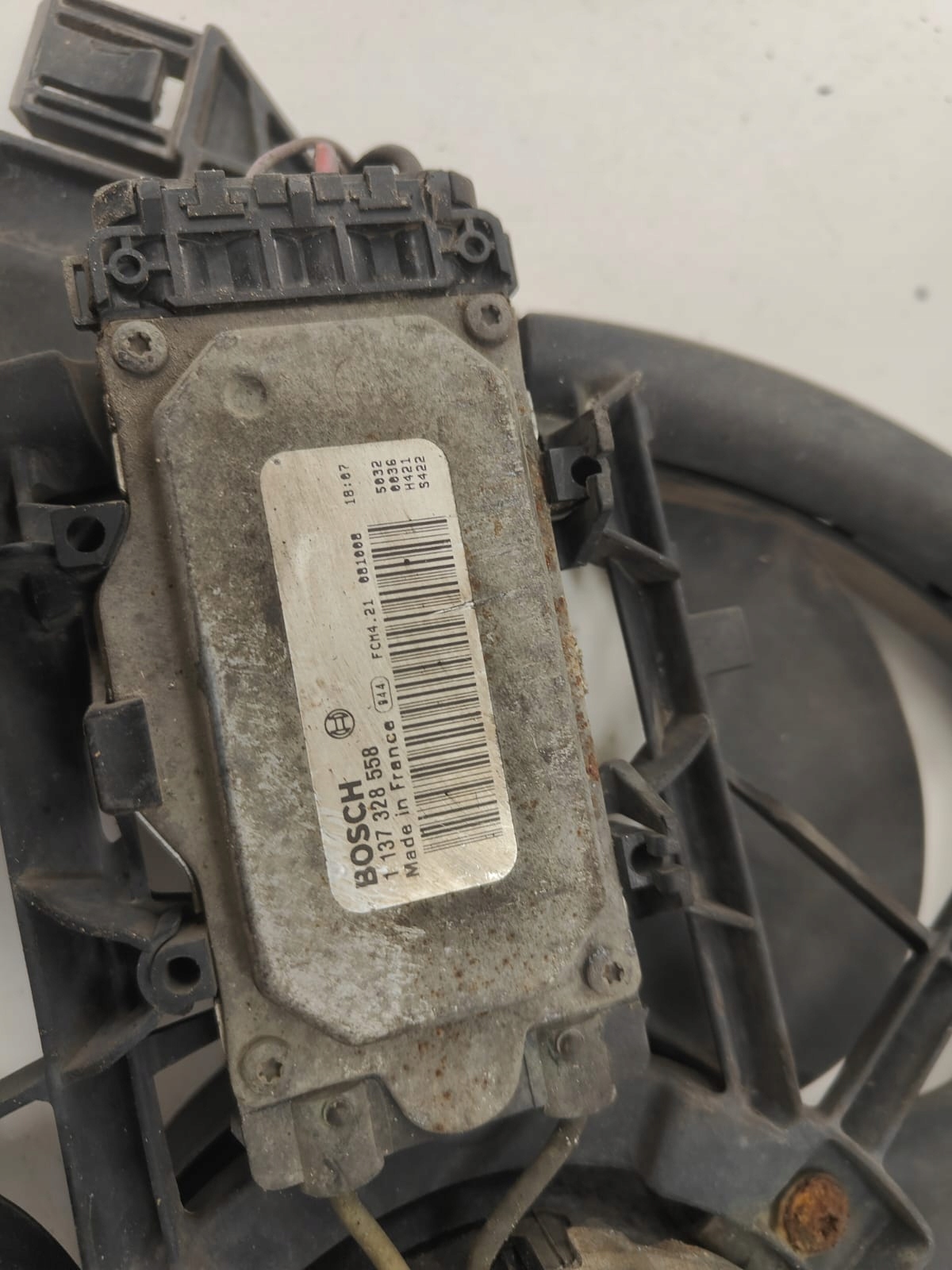 Ford Focus II oe 3M5H-8C607-RJ VENTILATOR CHLADICA VETRÁK