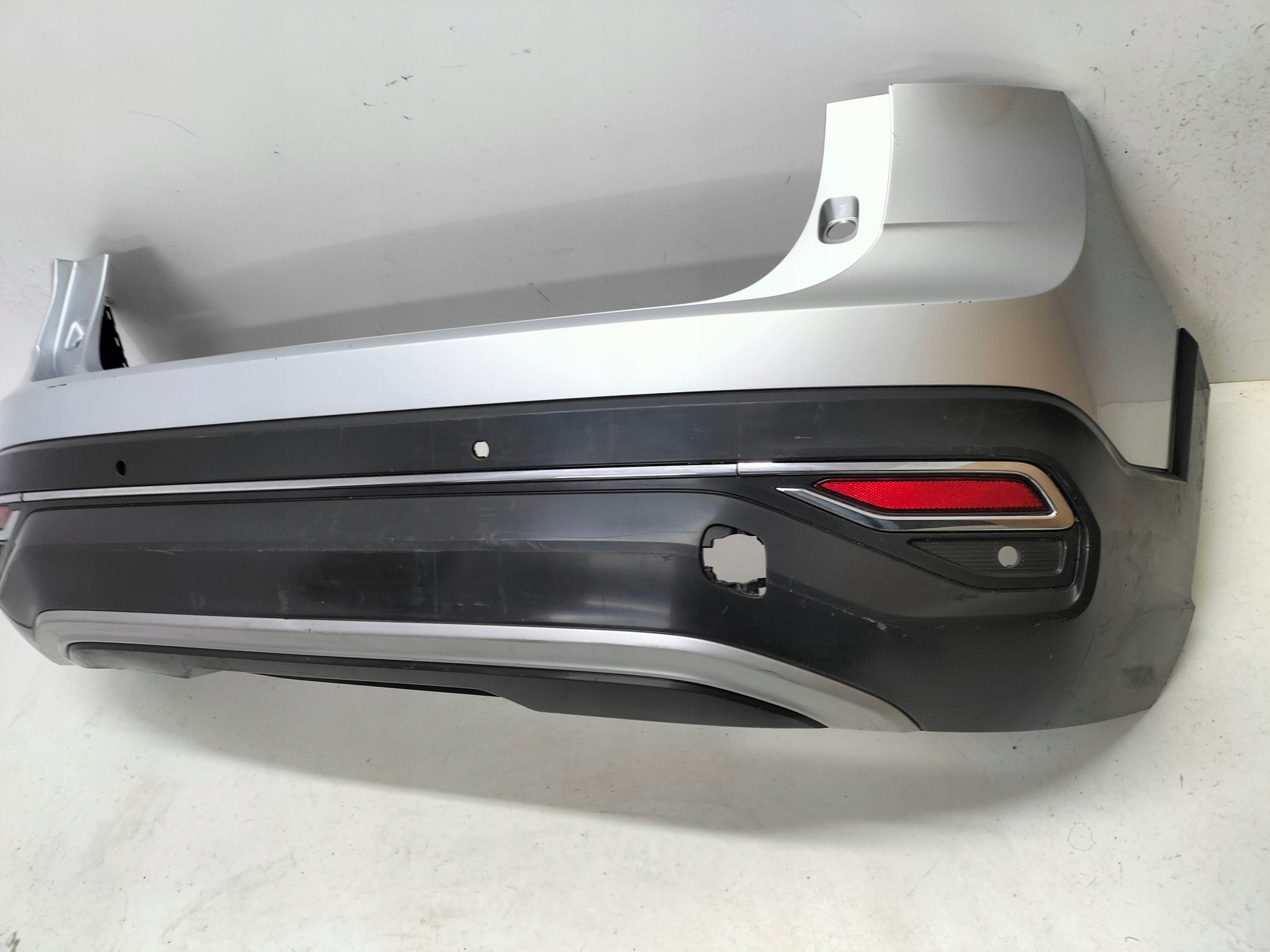 ZADNÝ NÁRAZNÍK VW TAIGO 21-
