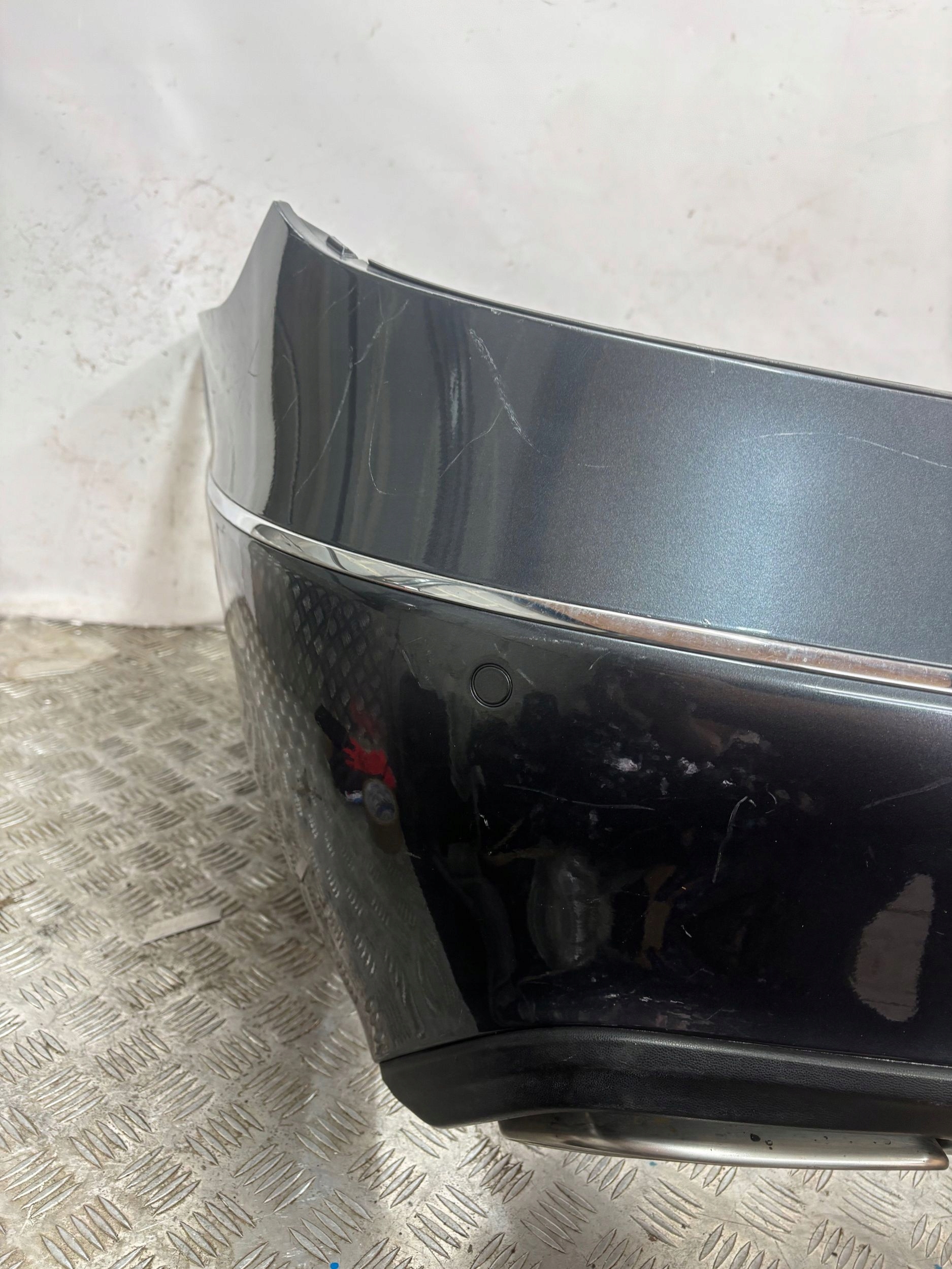 ZADNÝ NÁRAZNÍK MERCEDES CLS KOMBI W218 6XPDC