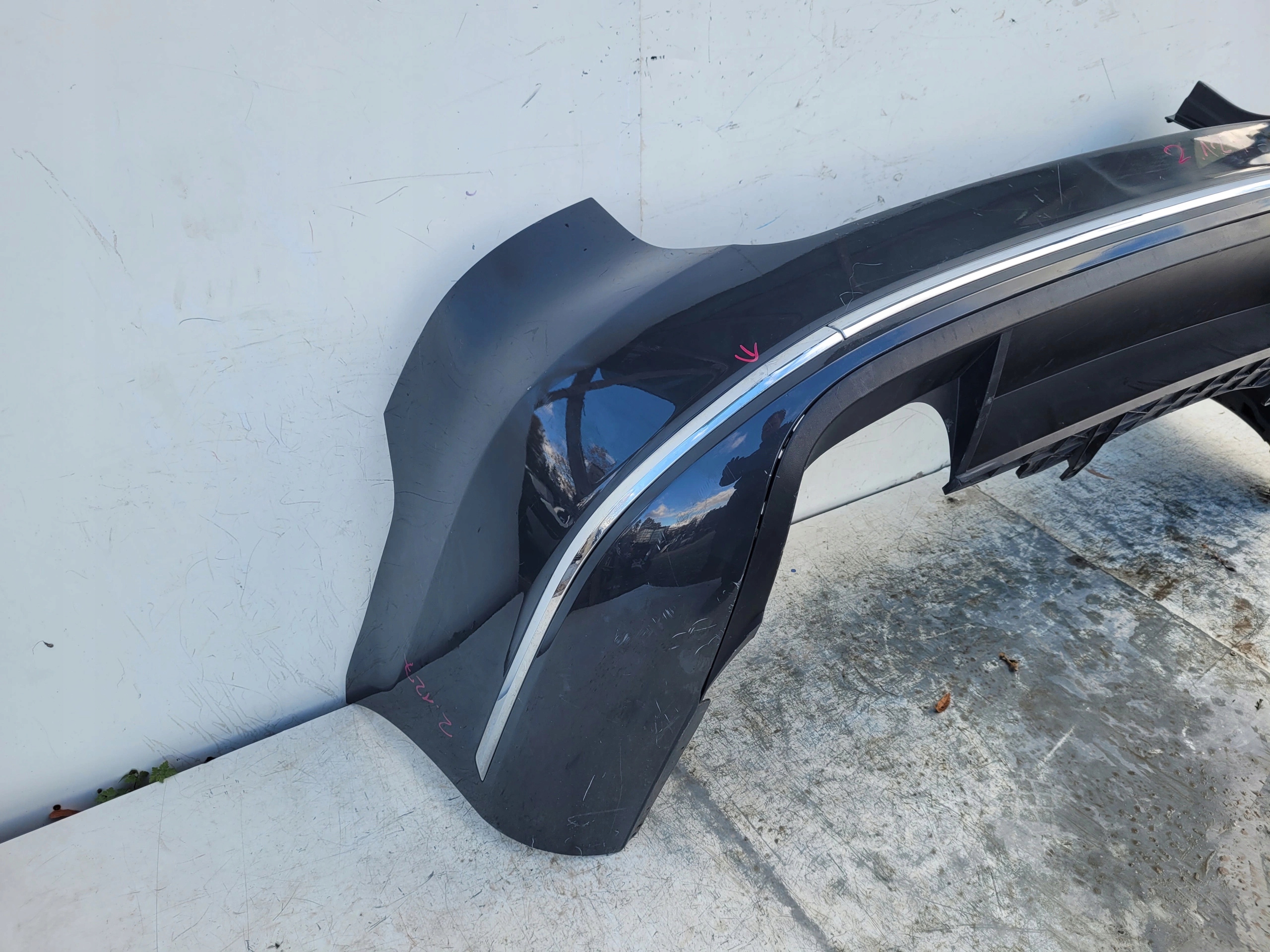 VW PASSAT B7 KOMBI ZADNÝ NÁRAZNÍK