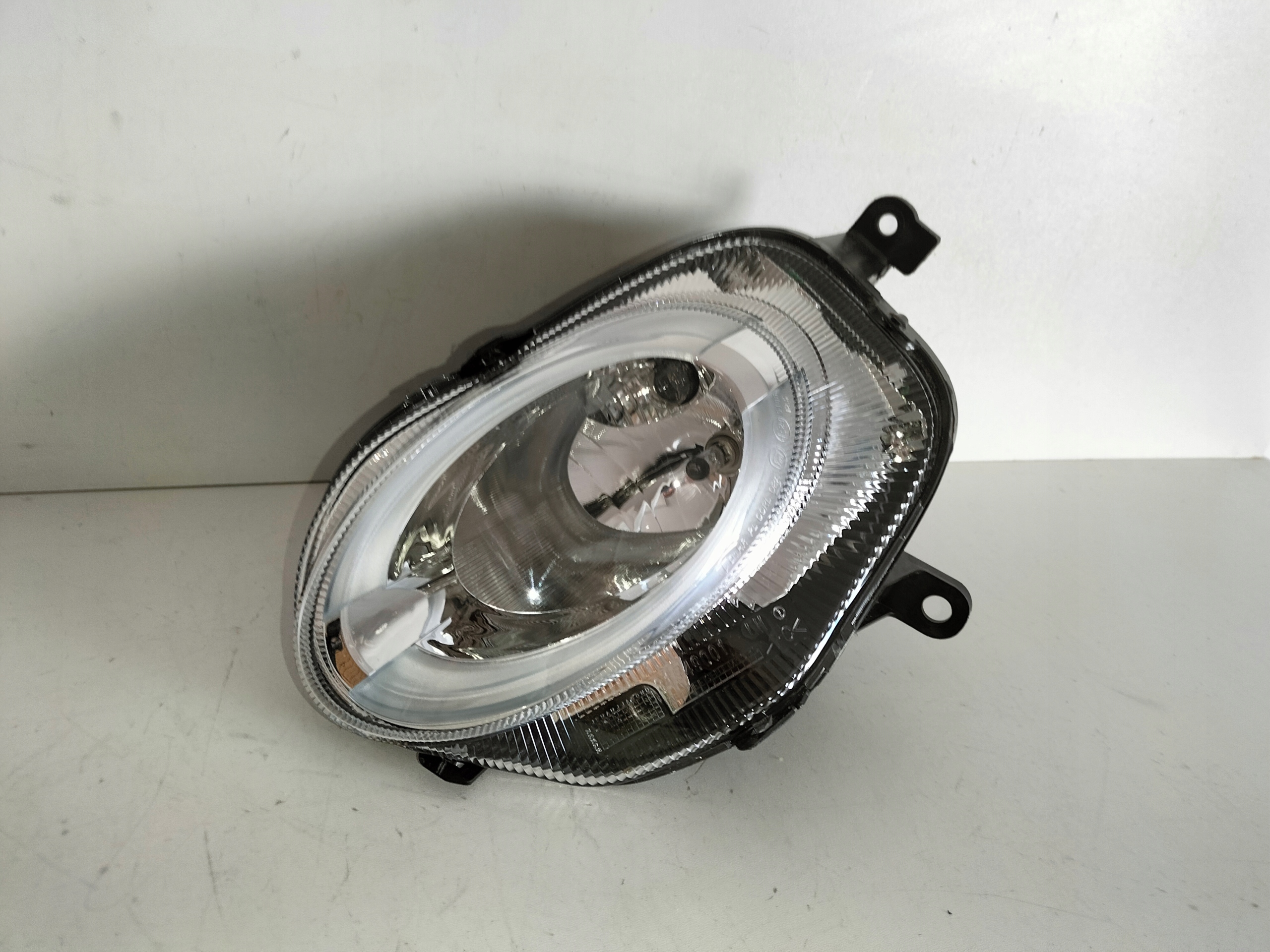 LAVE PREDNÉ SVETLO HMLOVKA FIAT 500 LIFT 15-