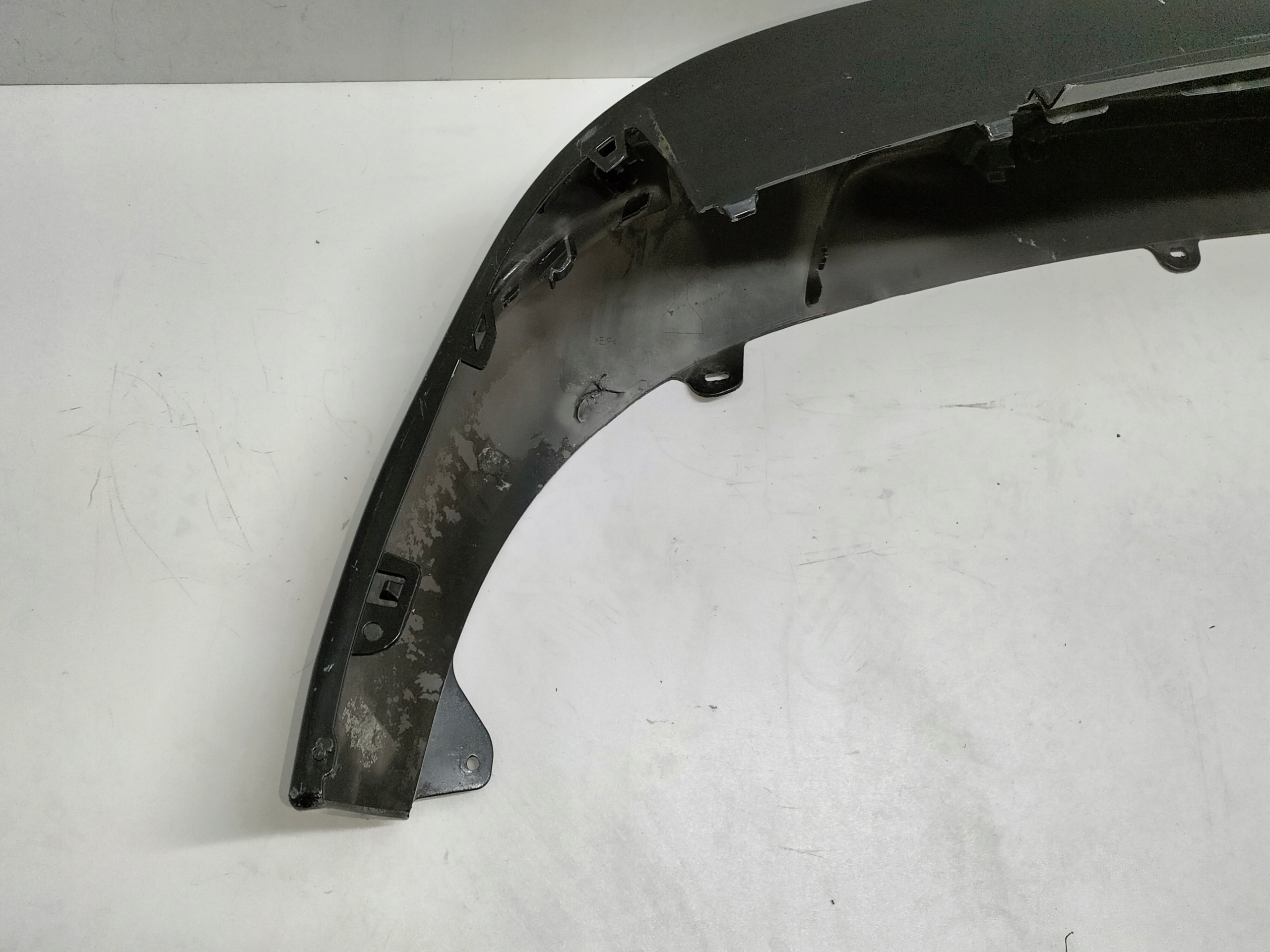 ZADNÝ NÁRAZNÍK RENAULT CLIO 4 IV 12- KOMBI