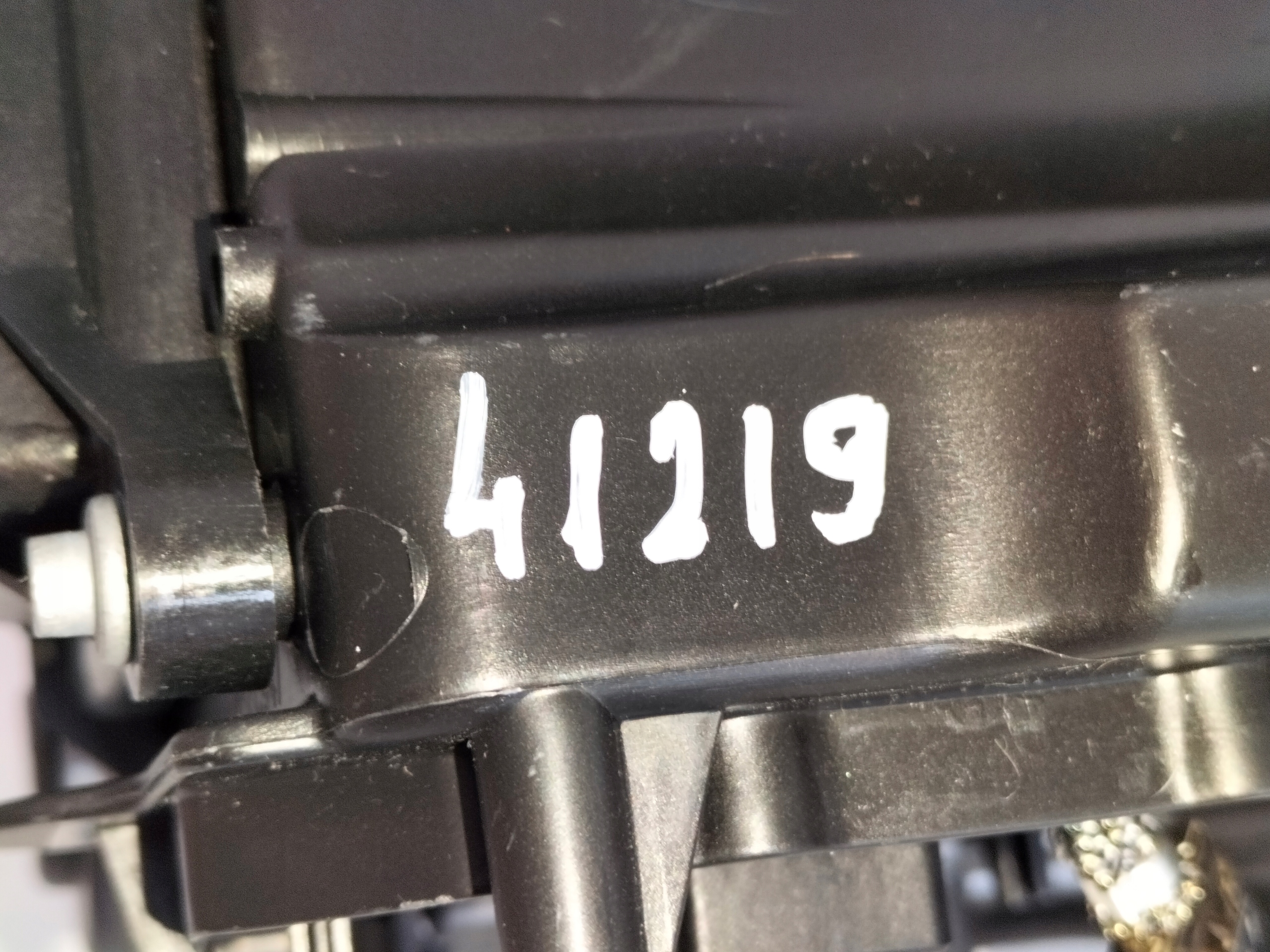 LAVE PREDNE SVETLO FIAT 500 07- XENON