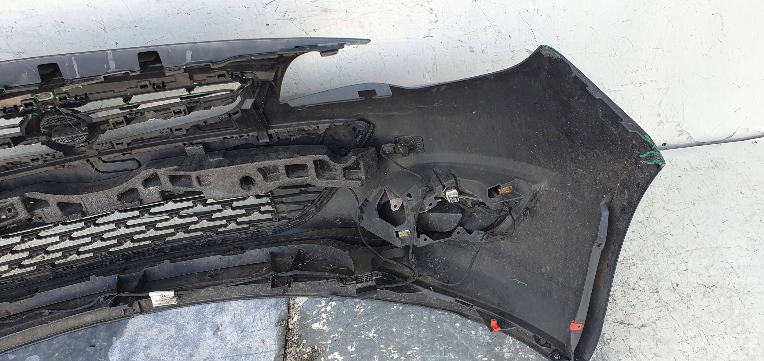 Opel Astra J lift PDC PREDNÝ NÁRAZNÍK 13368660