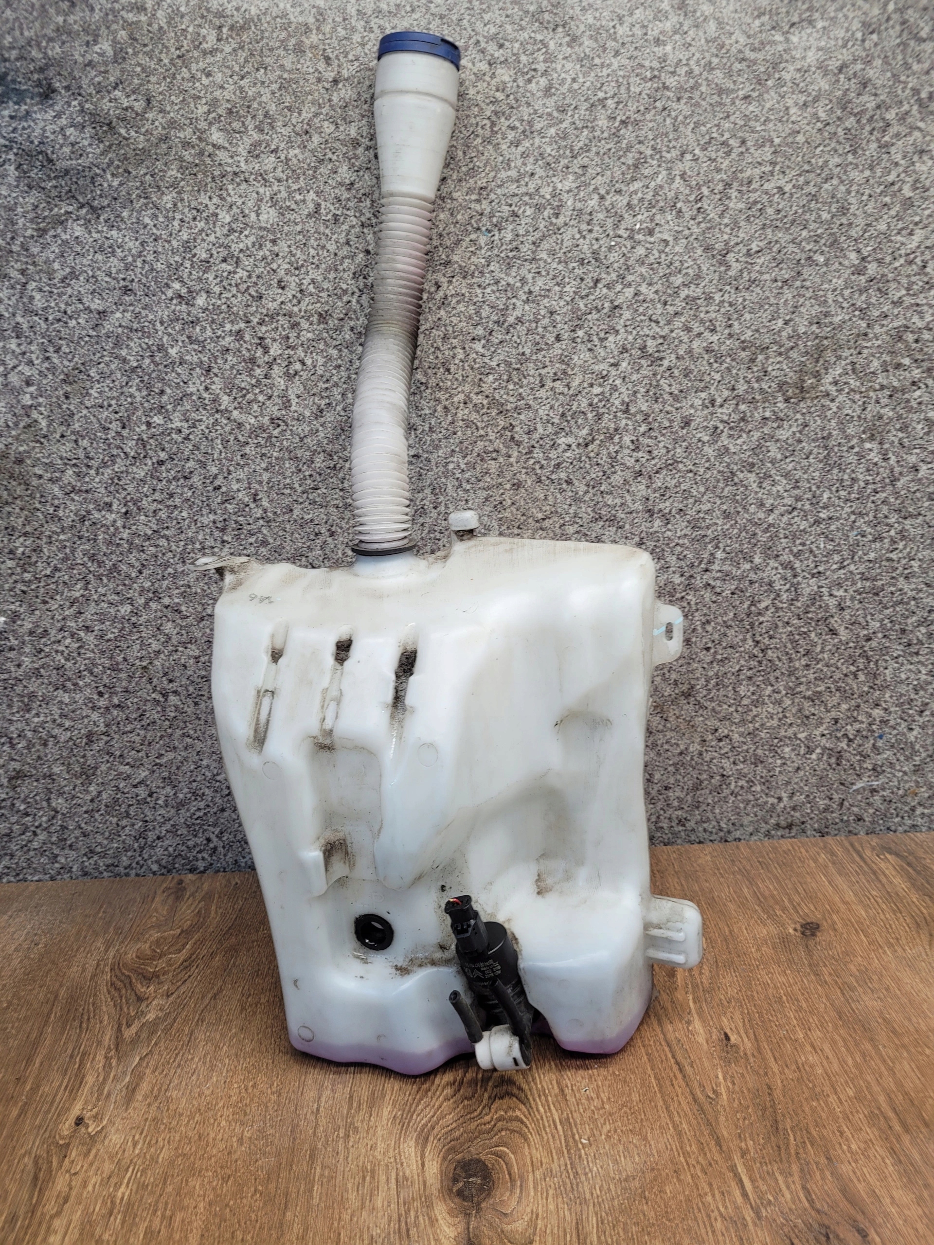 CITROEN DS5 9671311480 NÁDOBKA OSTREKOVAČOV