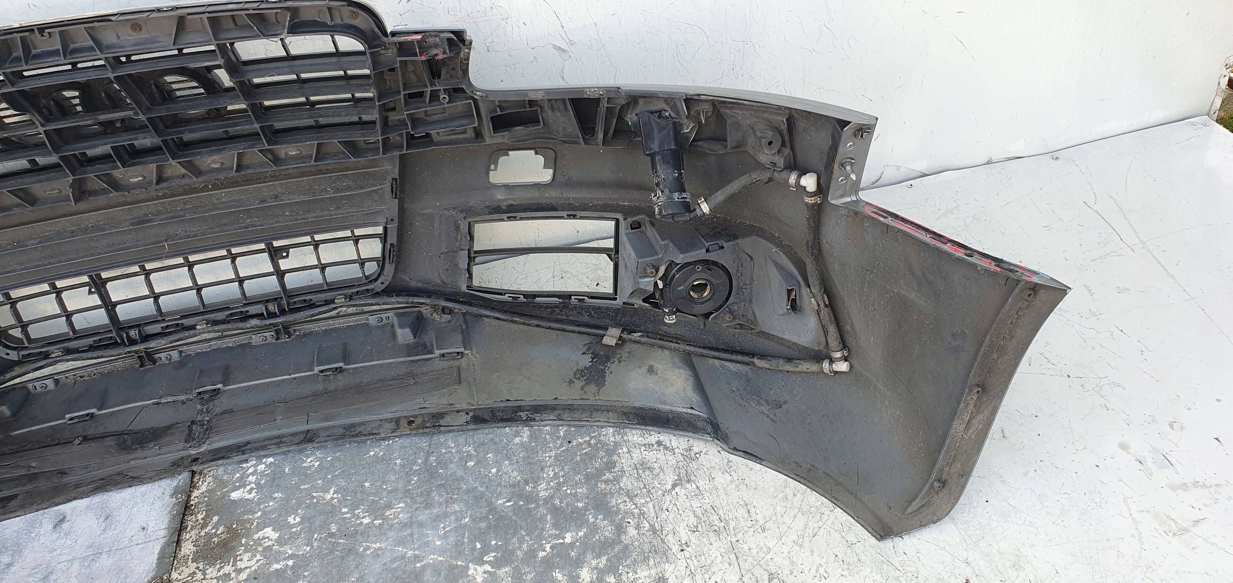 AUDI A6 C6 4F S-LINE S-LINE LIFT XENON PREDNÝ NÁRAZNÍK