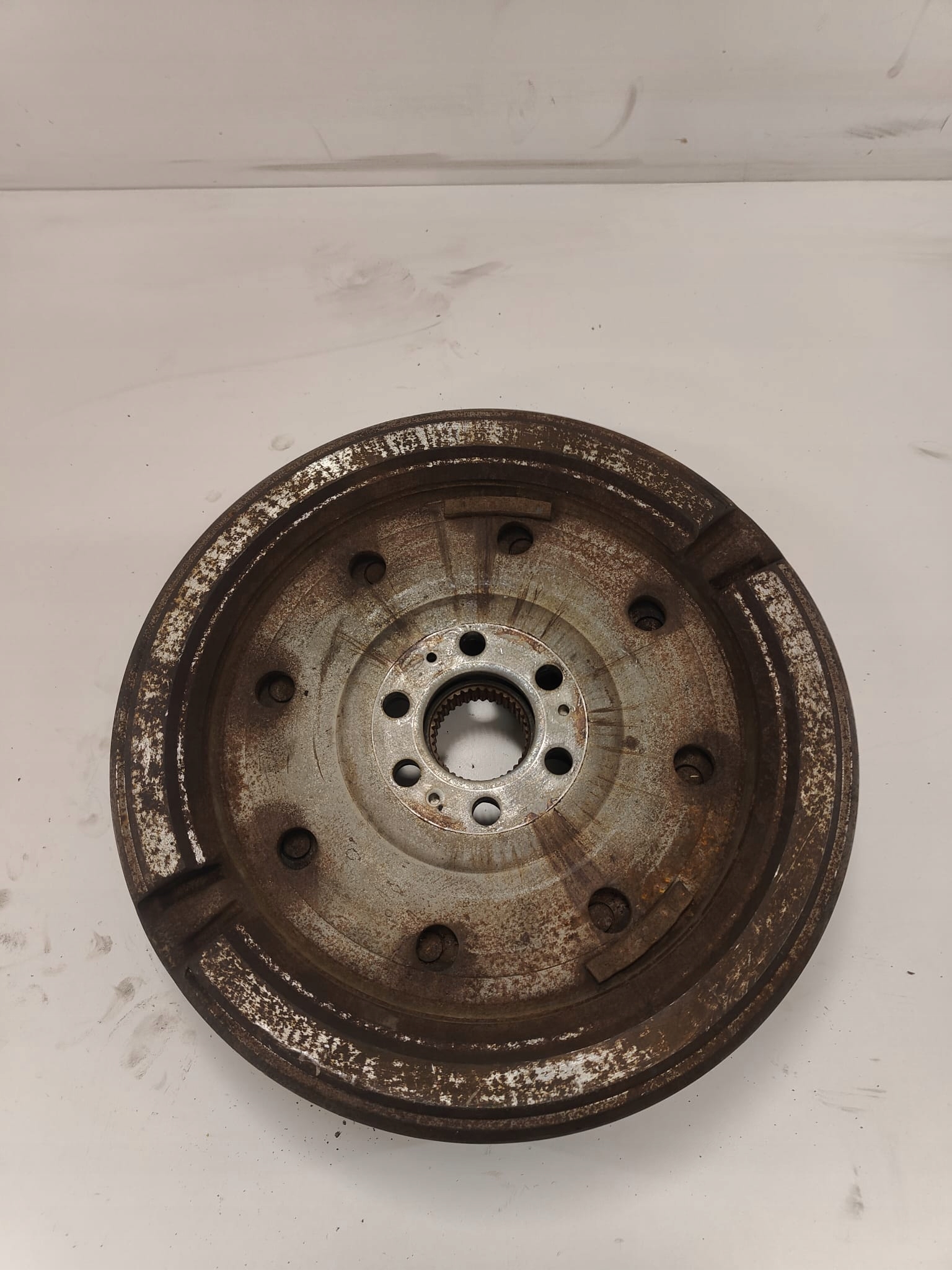 Volkswagen 2.0 tdi 03G105266AR DVOJHMOTNÝ ZOTRVAČNÍK