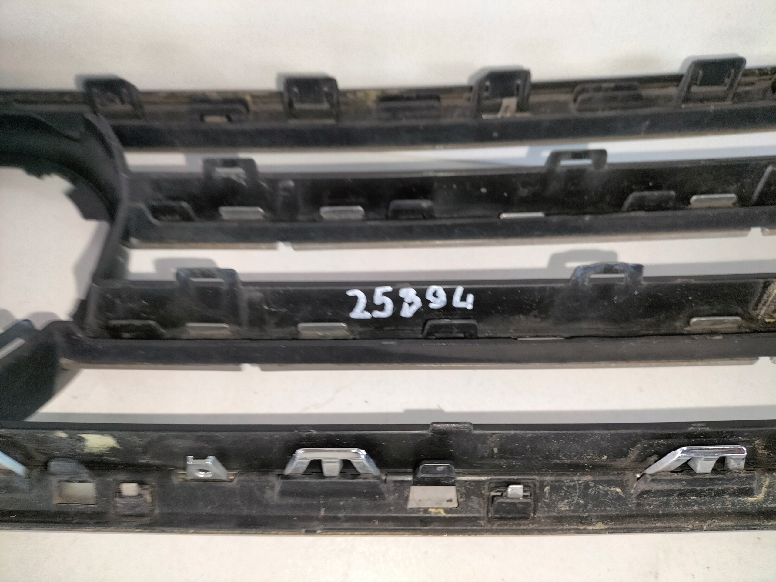 MRIEZKA LISTA VW PASSAT B8 LIFT 19- GTE