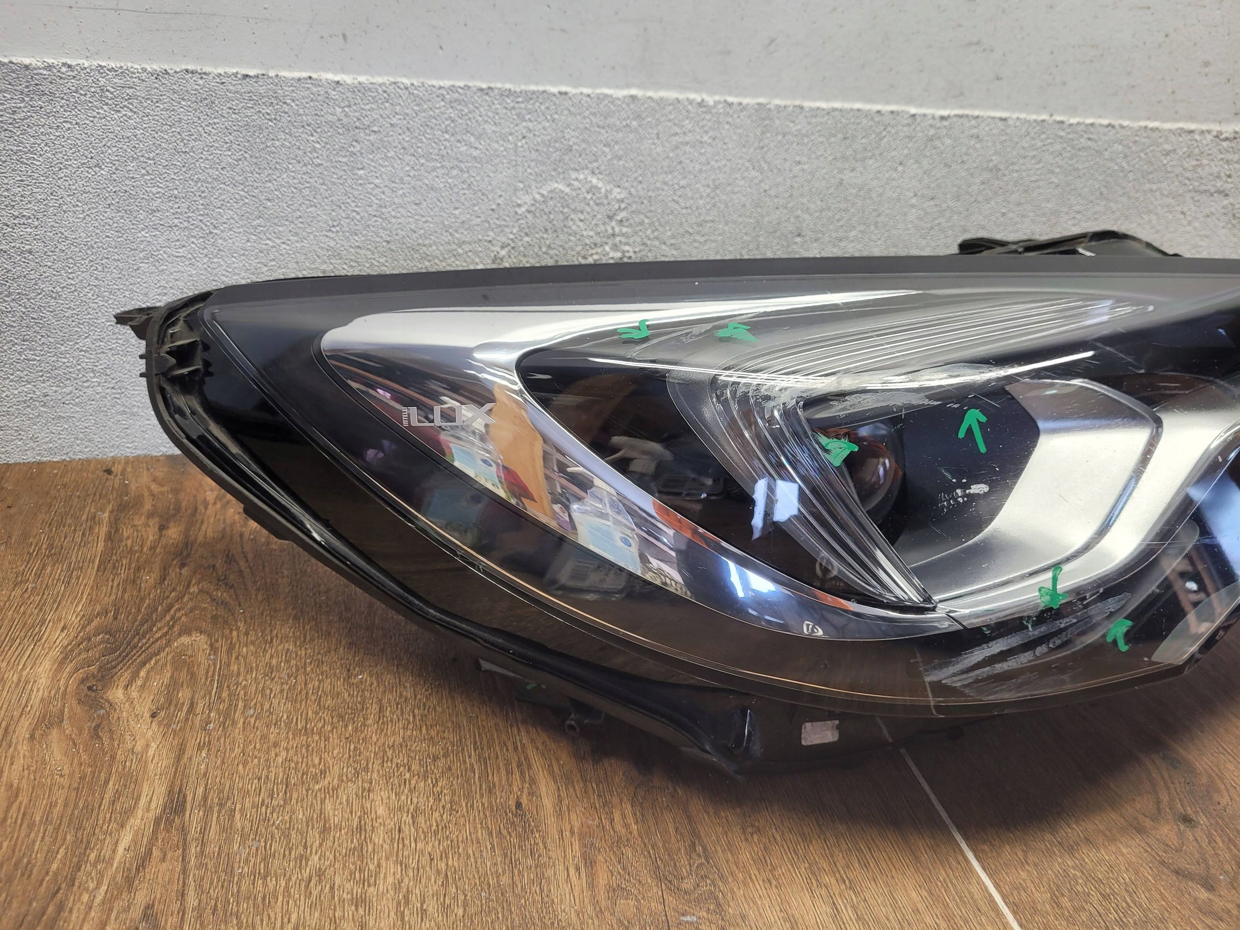 Opel Astra K 39055746 PRAVÉ PREDNÉ SVETLO FULLED