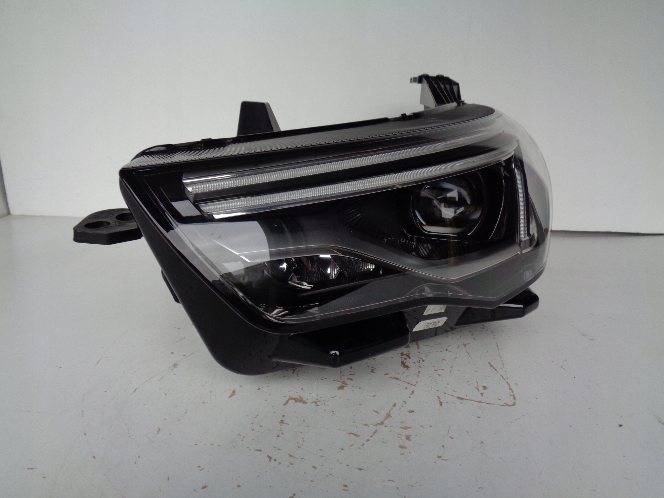 LAVE PREDNE SVETLO OPEL GRANDLAND X 16- FULL LED