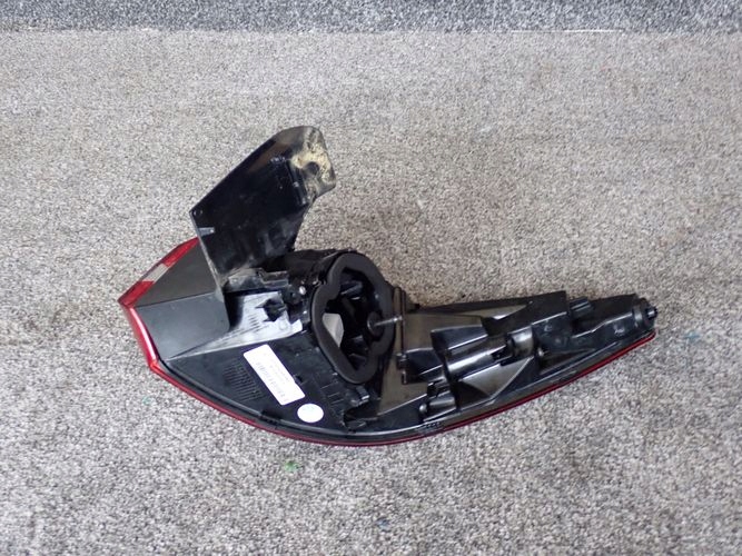 OPEL GRANDLAND X LED 16-  LAVE ZADNE SVETLO