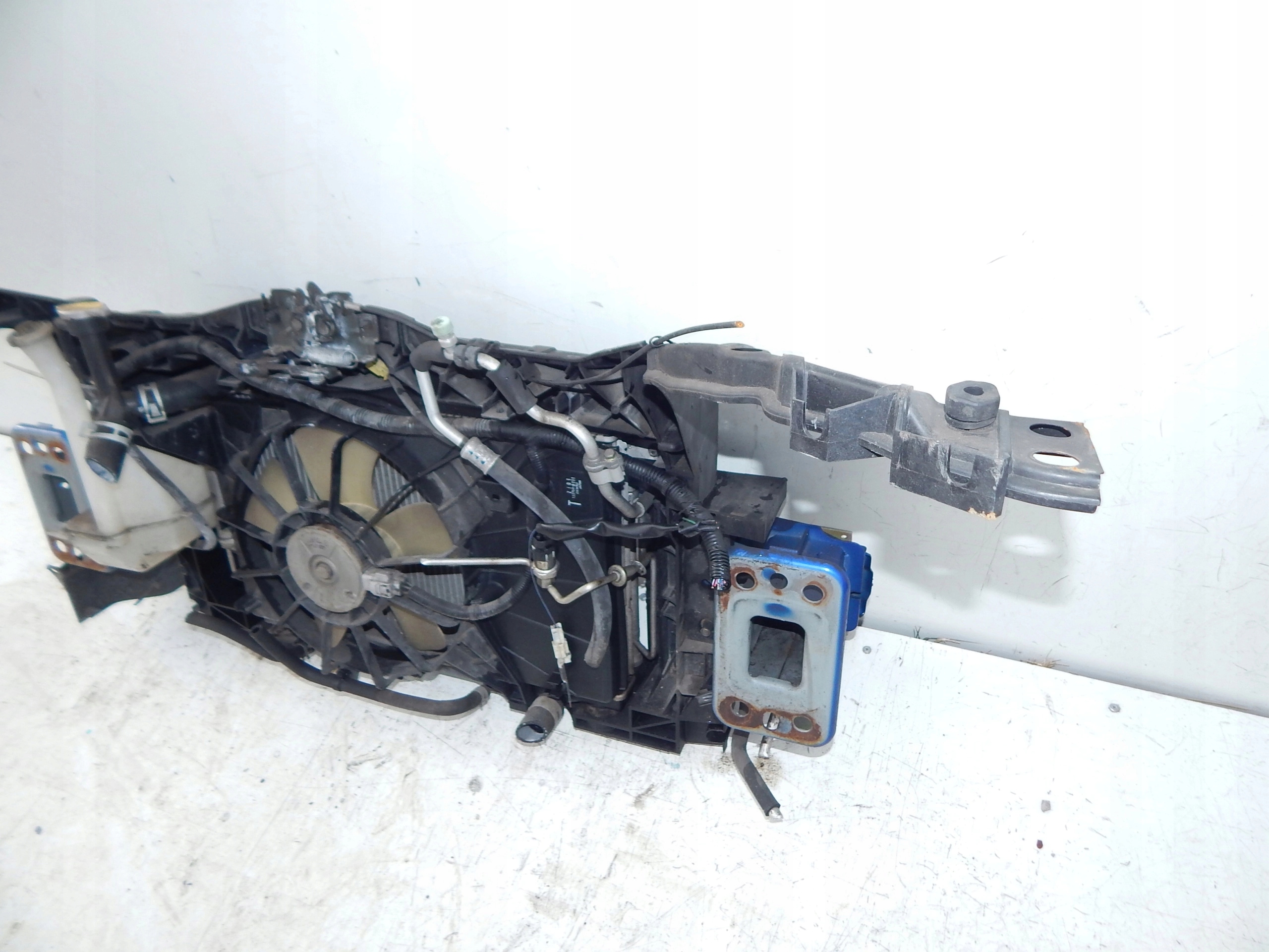 mazda 2 II 02-07 sport 1.5 PREDNE CELO