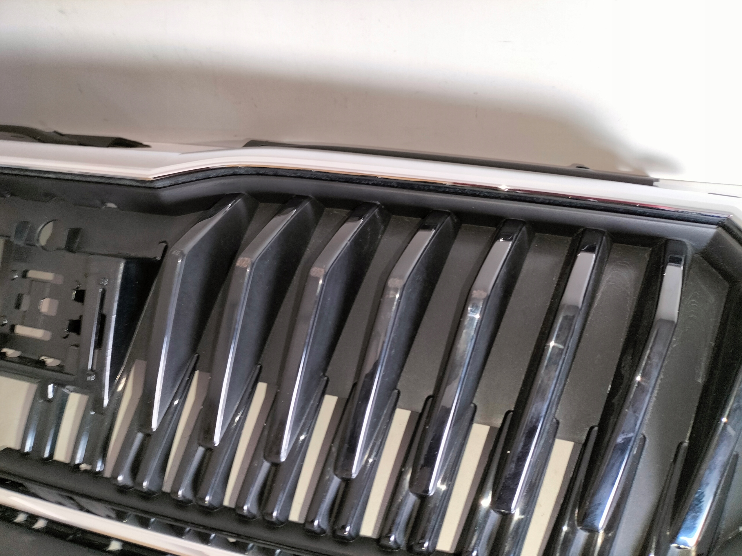 MRIEZKA LISTA SKODA FABIA 4 IV 21-