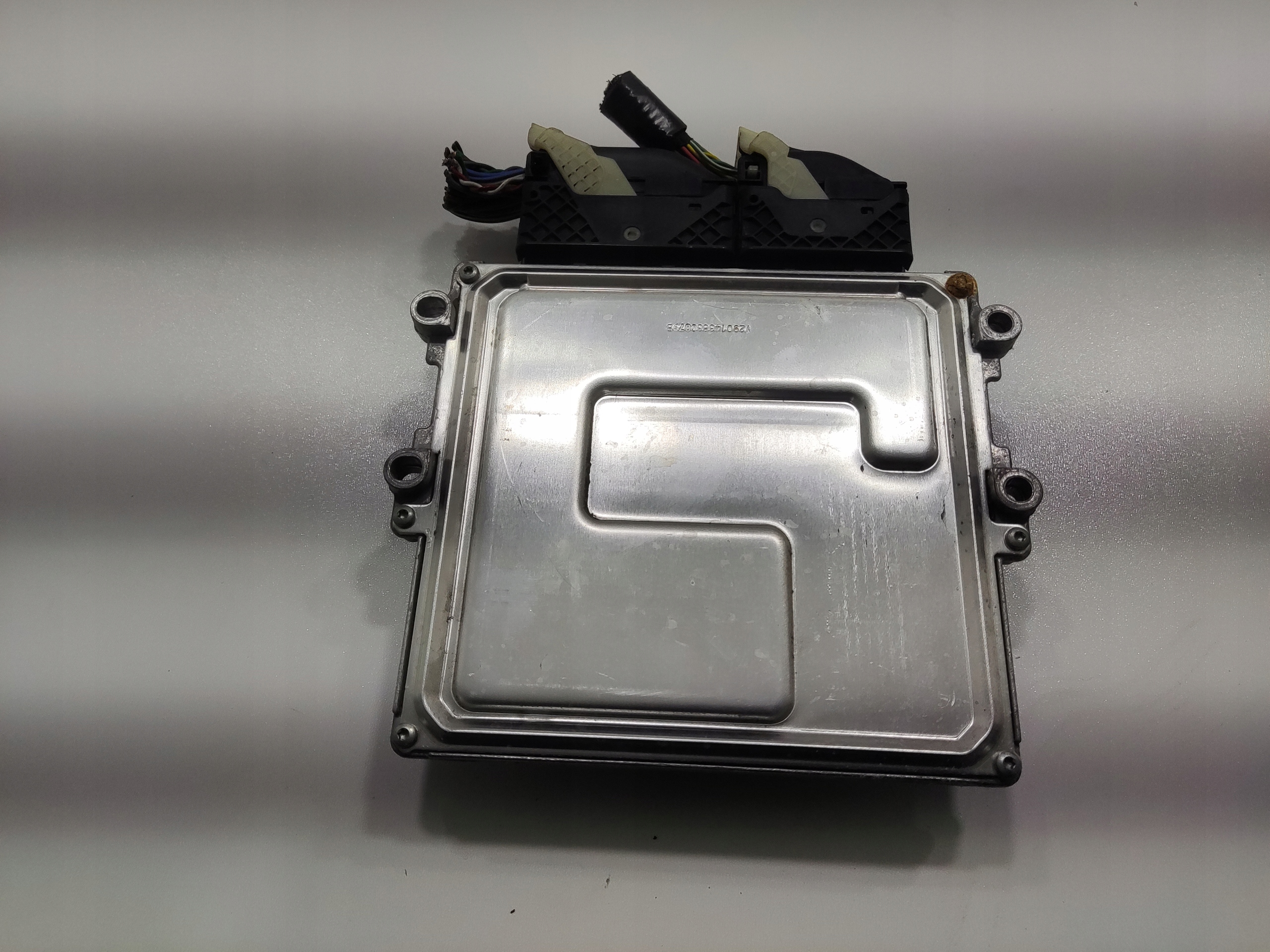 RIADIACA JEDNOTKA MOTORA CITROEN DS3 DS 3 CROSSBACK 1.2 THP 9833512880