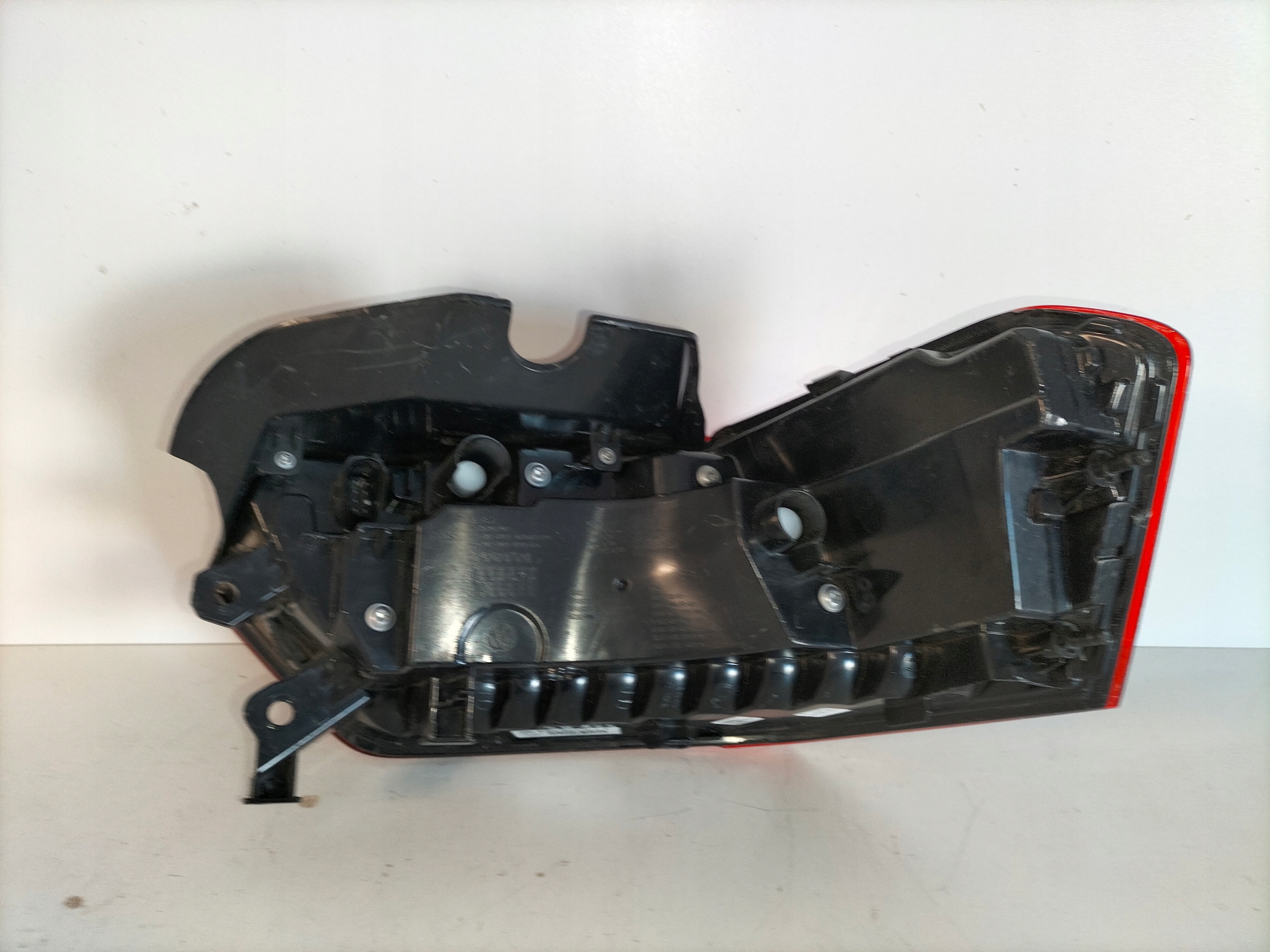 LAVE ZADNE SVETLO VW ID3 ID.3 19-23 LED