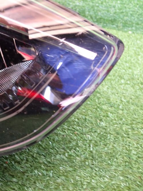 HYUNDAI IX20 PRAVE PREDNE SVETLO