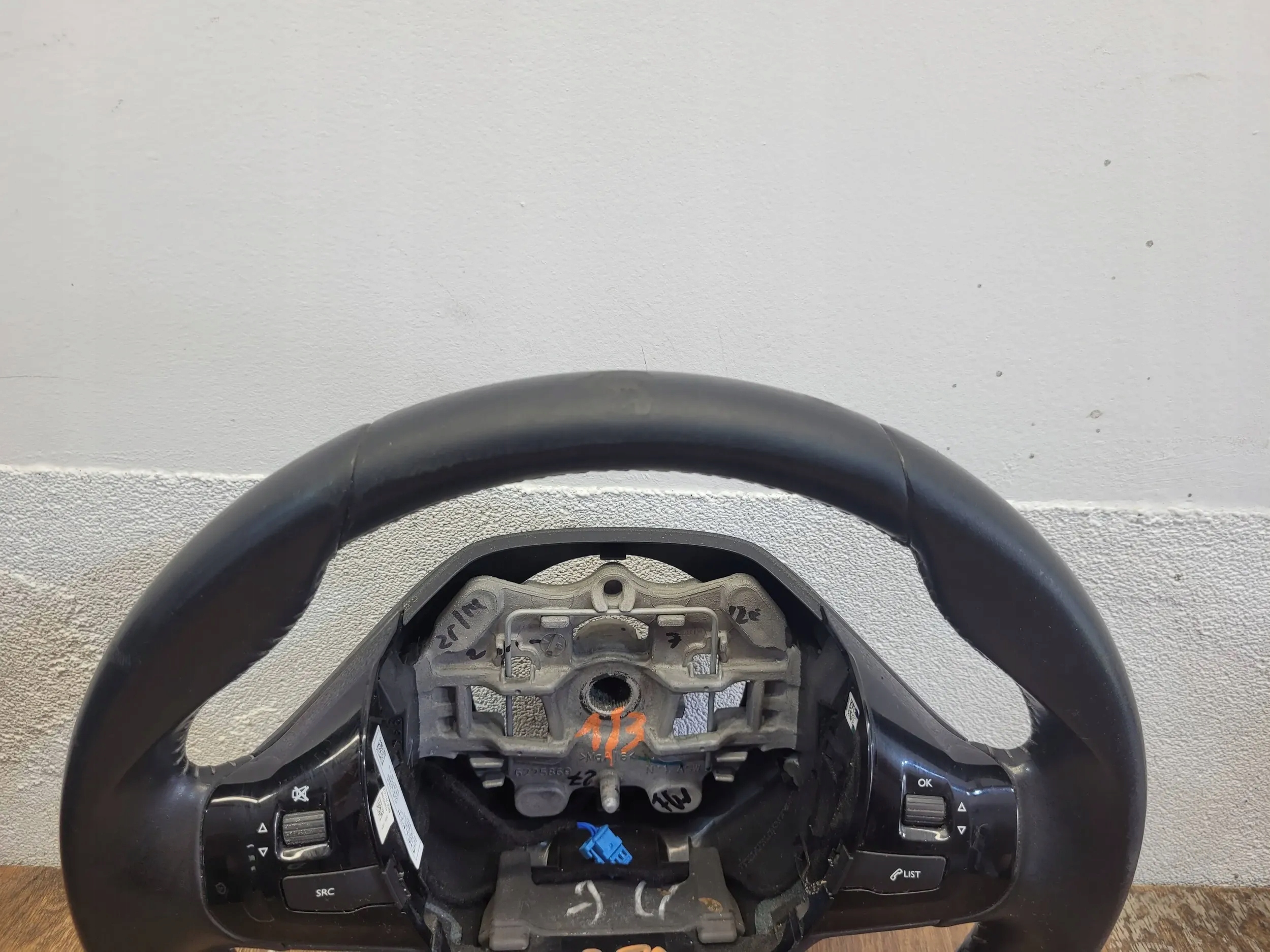 Peugeot 308 T9 208 2008 619138220C VOLANT