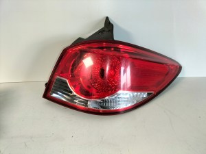 LAVE ZADNE SVETLO CHEVROLET CRUZE 09- HB LAVE ZADNE SVETLO CHEVROLET CRUZE 09- HB