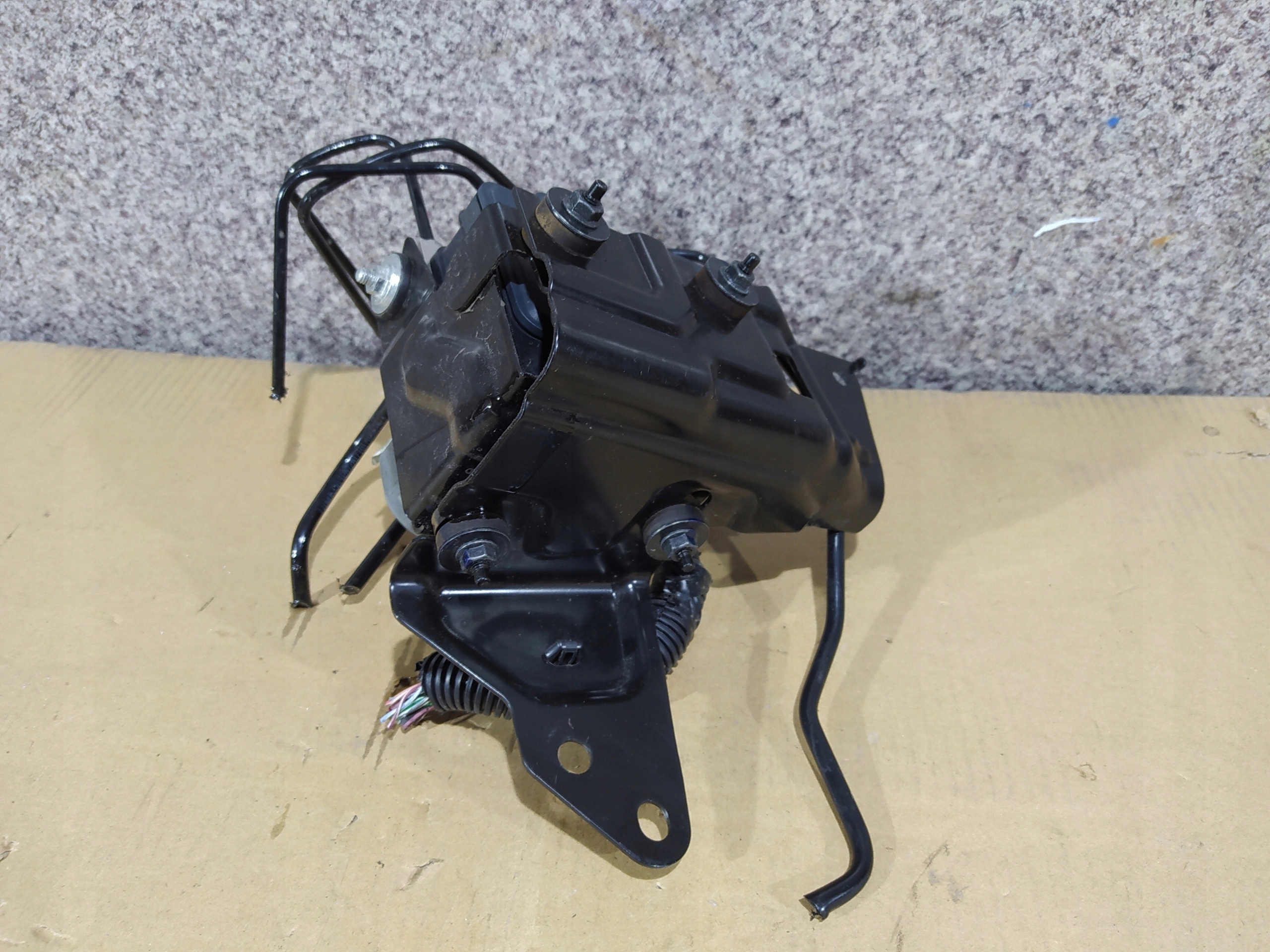 RENAULT KADJAR KOCKA ABS 476605200R