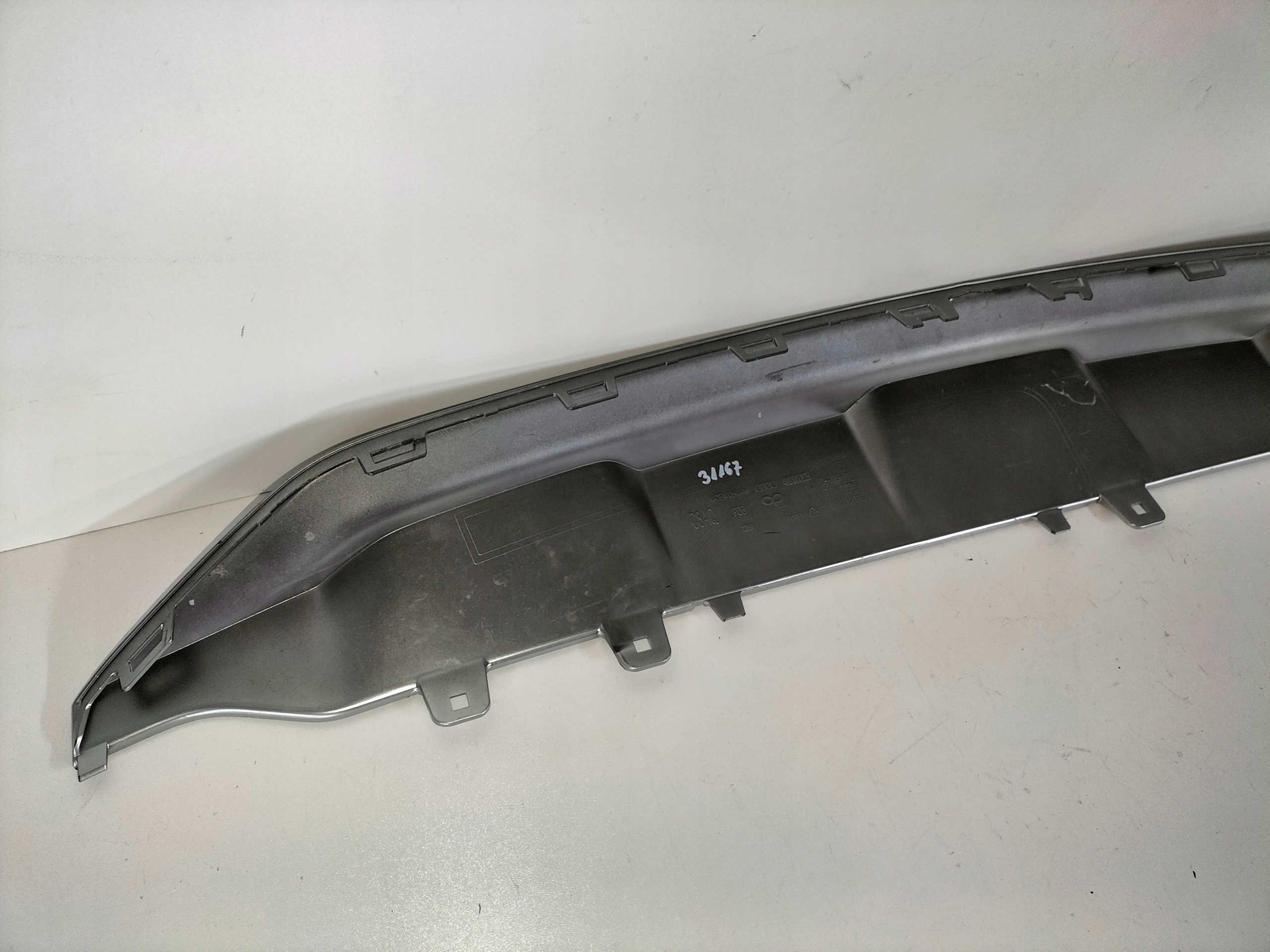 SPOJLER LIŠTA ZADNÉHO NÁRAZNÍKA AUDI A6 C8 18- KOMBI ALLROAD QUATTRO