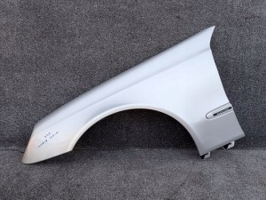 MERCEDES W211 211 E-KLASA ĽAVÝ PREDNÝ BLATNÍK MERCEDES W211 211 E-KLASA ĽAVÝ PREDNÝ BLATNÍK