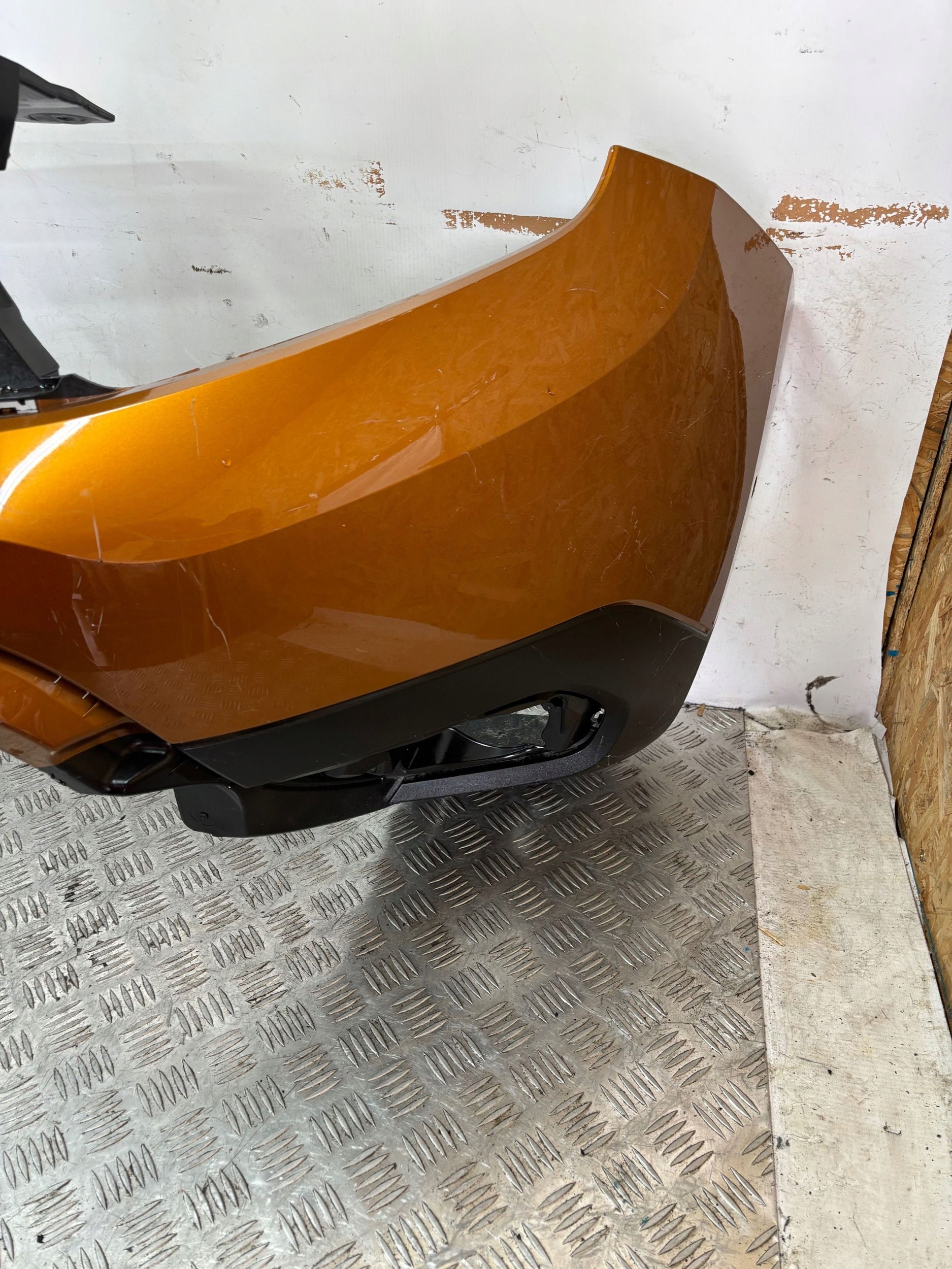 PREDNÝ NÁRAZNÍK DACIA DUSTER II 2 17-