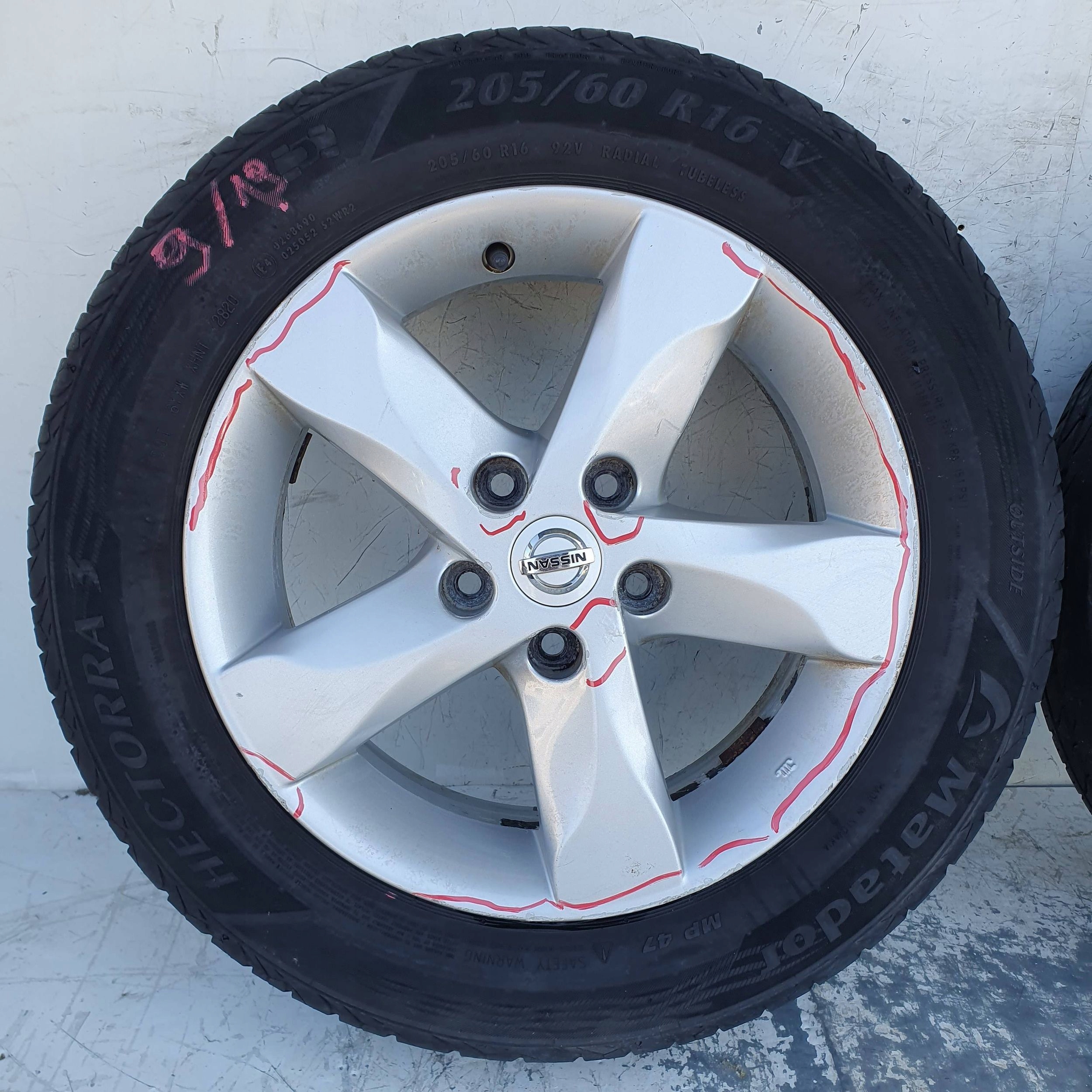 Nissan Juke I F15 KOLESA HLINIKOVE 16