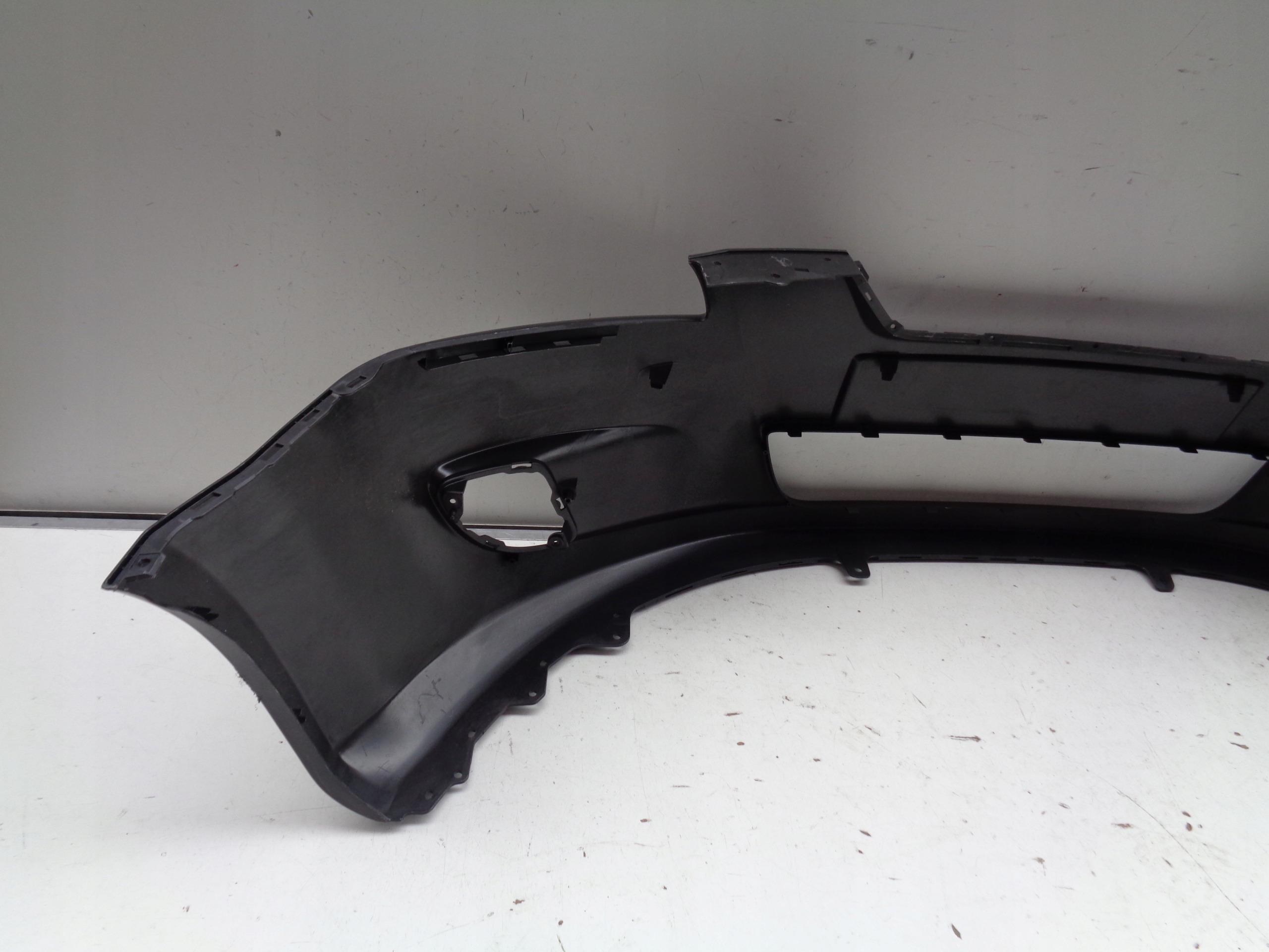 NOVÝ PREDNÝ NÁRAZNÍK KIA CEED 06-09 NR 37150