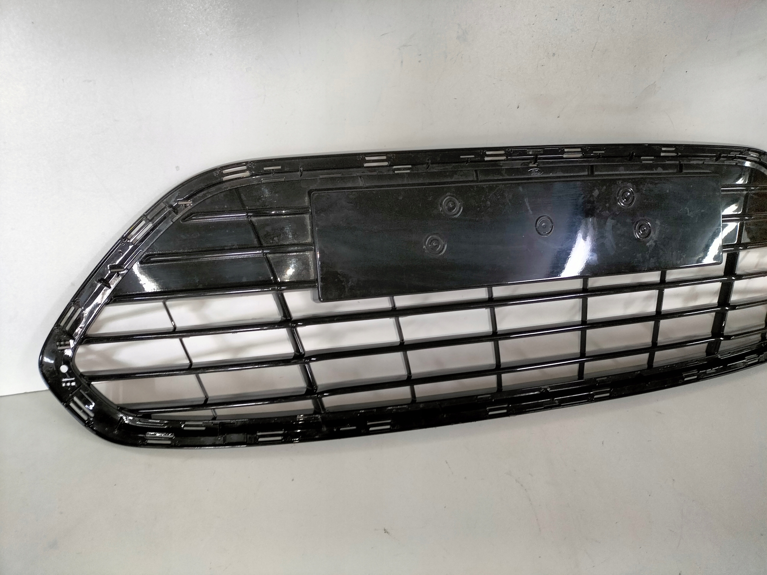 STREDOVÁ LIŠTA MRIEŽKA NÁRAZNÍKA FORD MONDEO MK4 LIFT 11-14