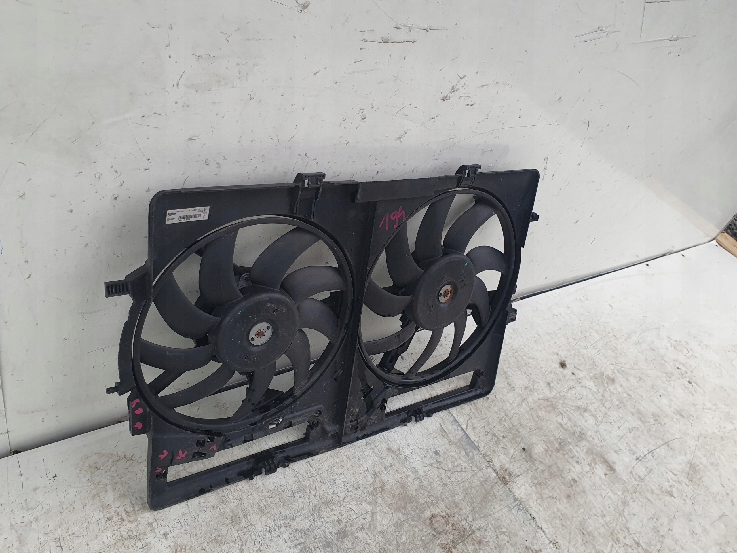 AUDI A4 B8 VENTILATOR 2.0 TDI 8k0121003M