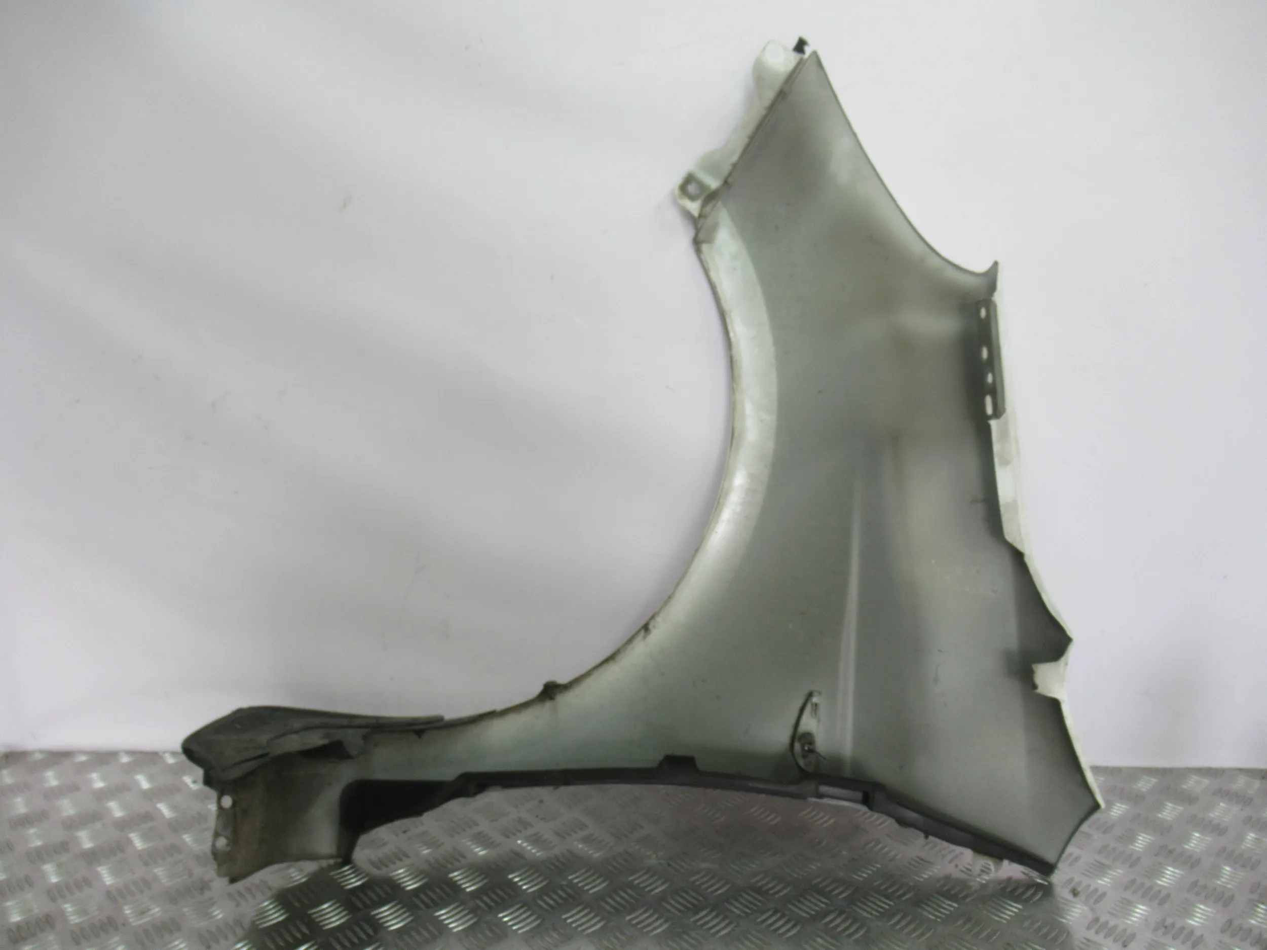BLATNIK PREDNÝ PRAVY HYUNDAI I20 07-