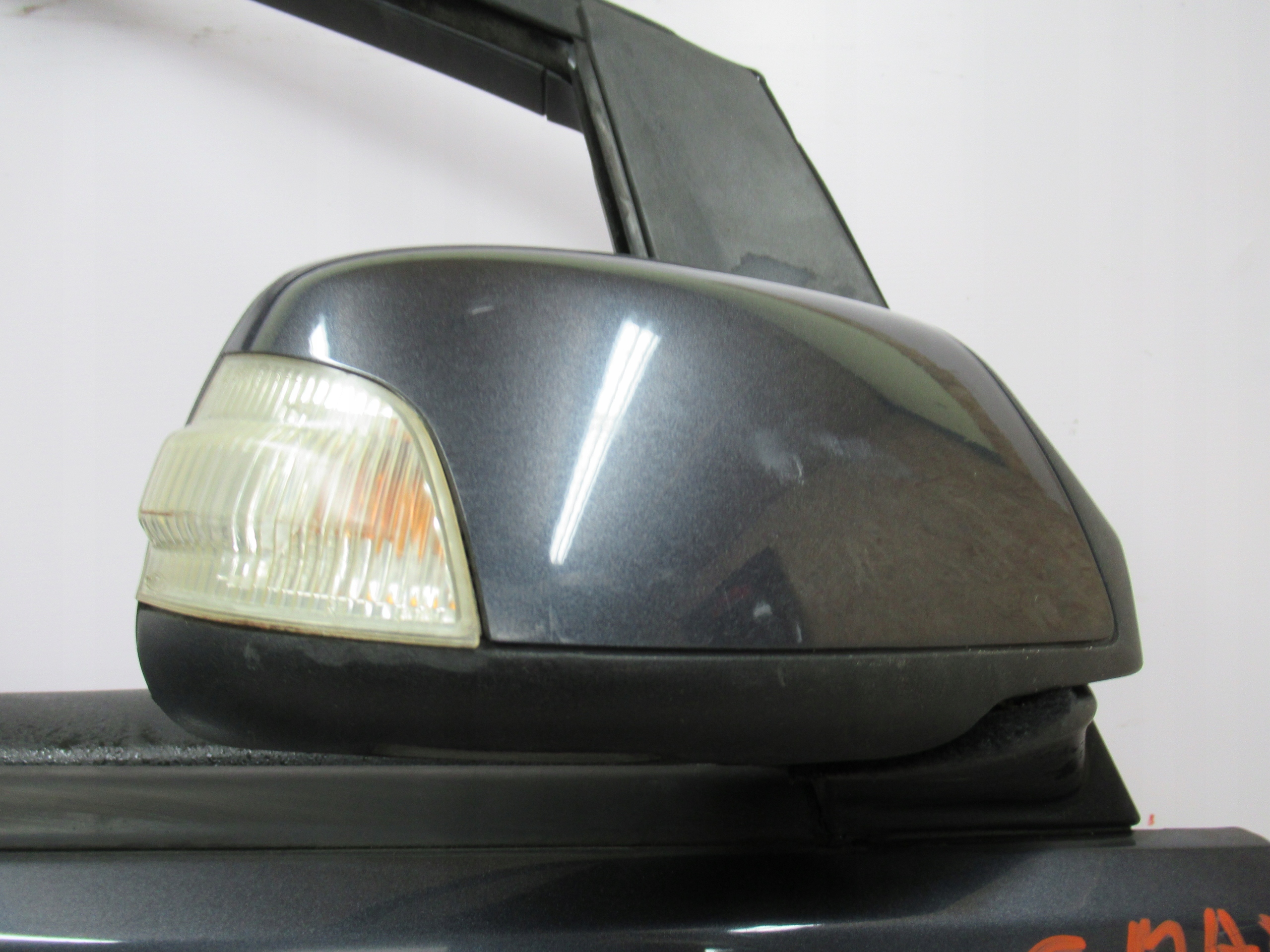 PRAVÉ PREDNÉ DVERE FORD C MAX MK1