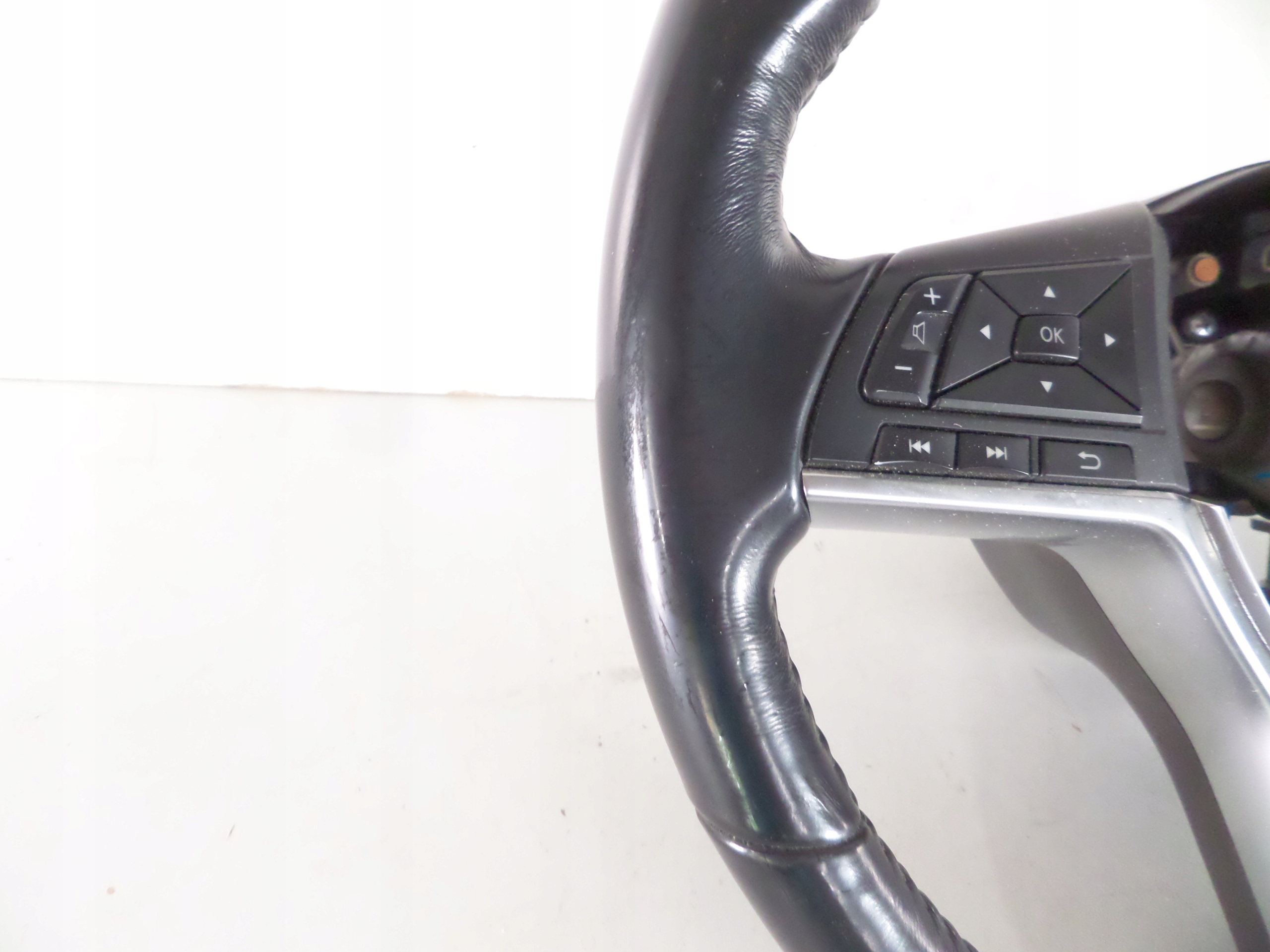 MULTIFUNKCNY VOLANT NISSAN X-TRAIL T32 17-