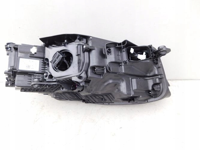 VW TOUAREG III FULL LED MATRIX 18- LAVE PREDNE SVETLO