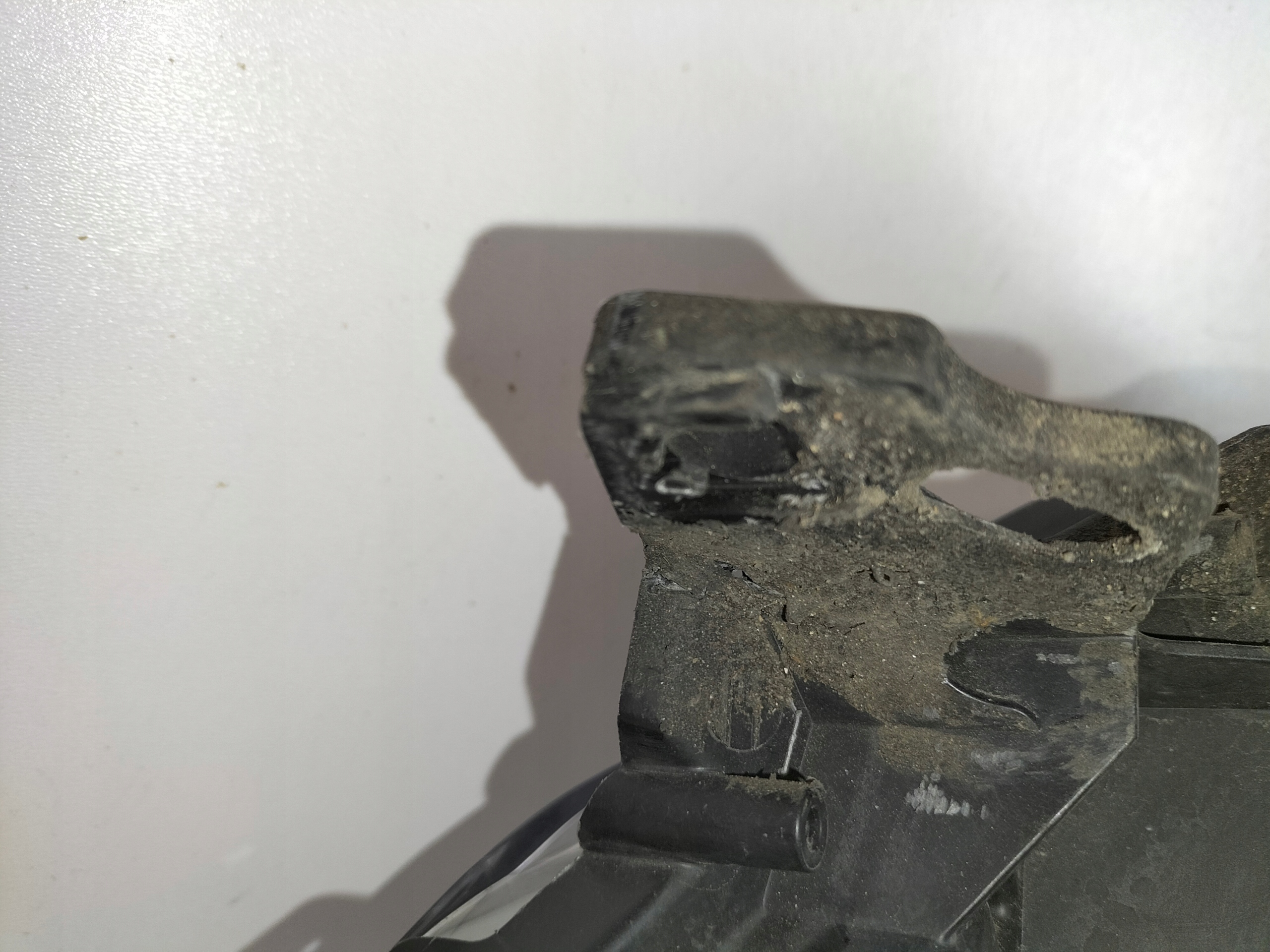 PRAVE PREDNE SVETLO PEUGEOT 508 I 10-14 XENON