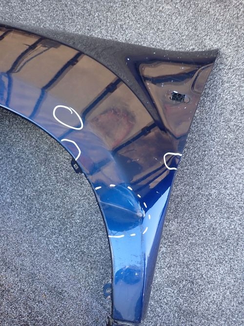 DACIA DUSTER I 10- ĽAVÝ PREDNÝ BLATNÍK