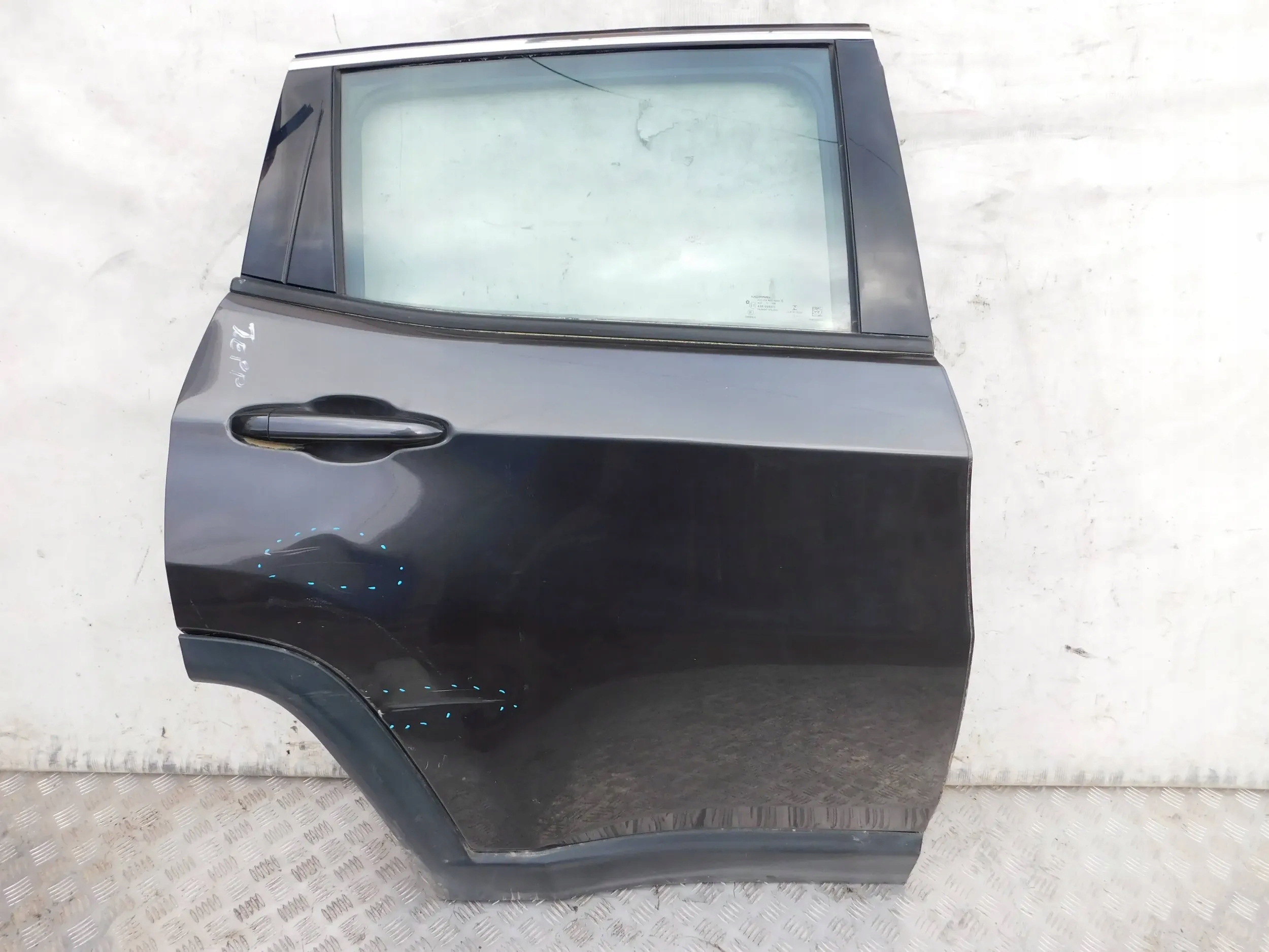 PRAVE ZADNE DVERE JEEP COMPASS 17-