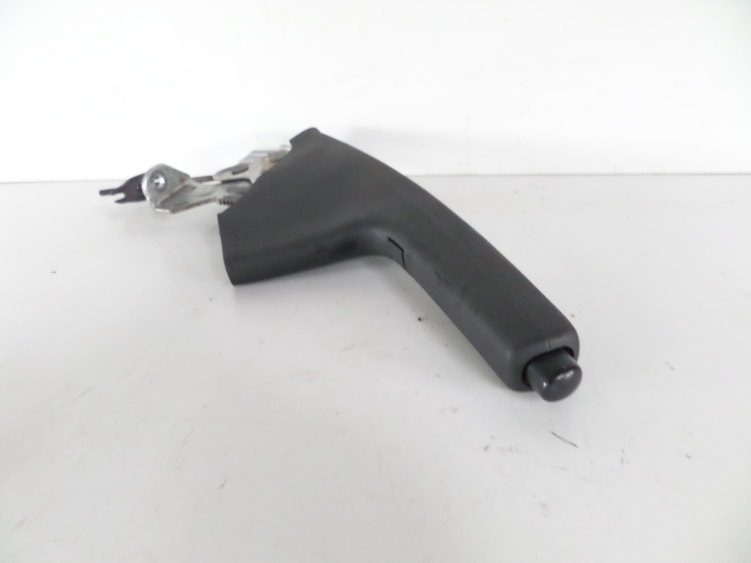 MECHANIZMUS RUCNEJ BRZDY SKODA RAPID 12-