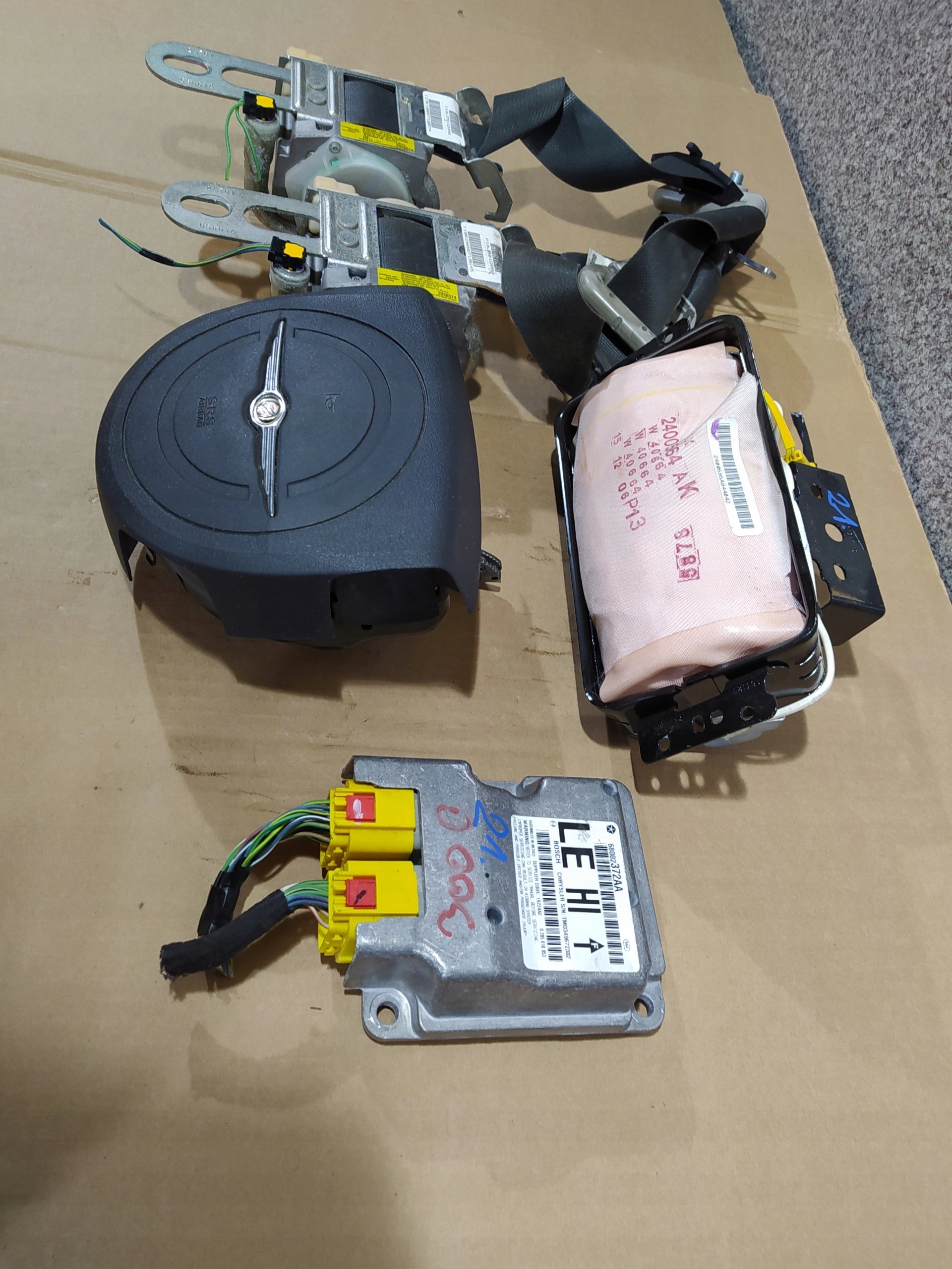 CHRYSLER 300C AIRBAGY BEZPECNOSTNE PASY