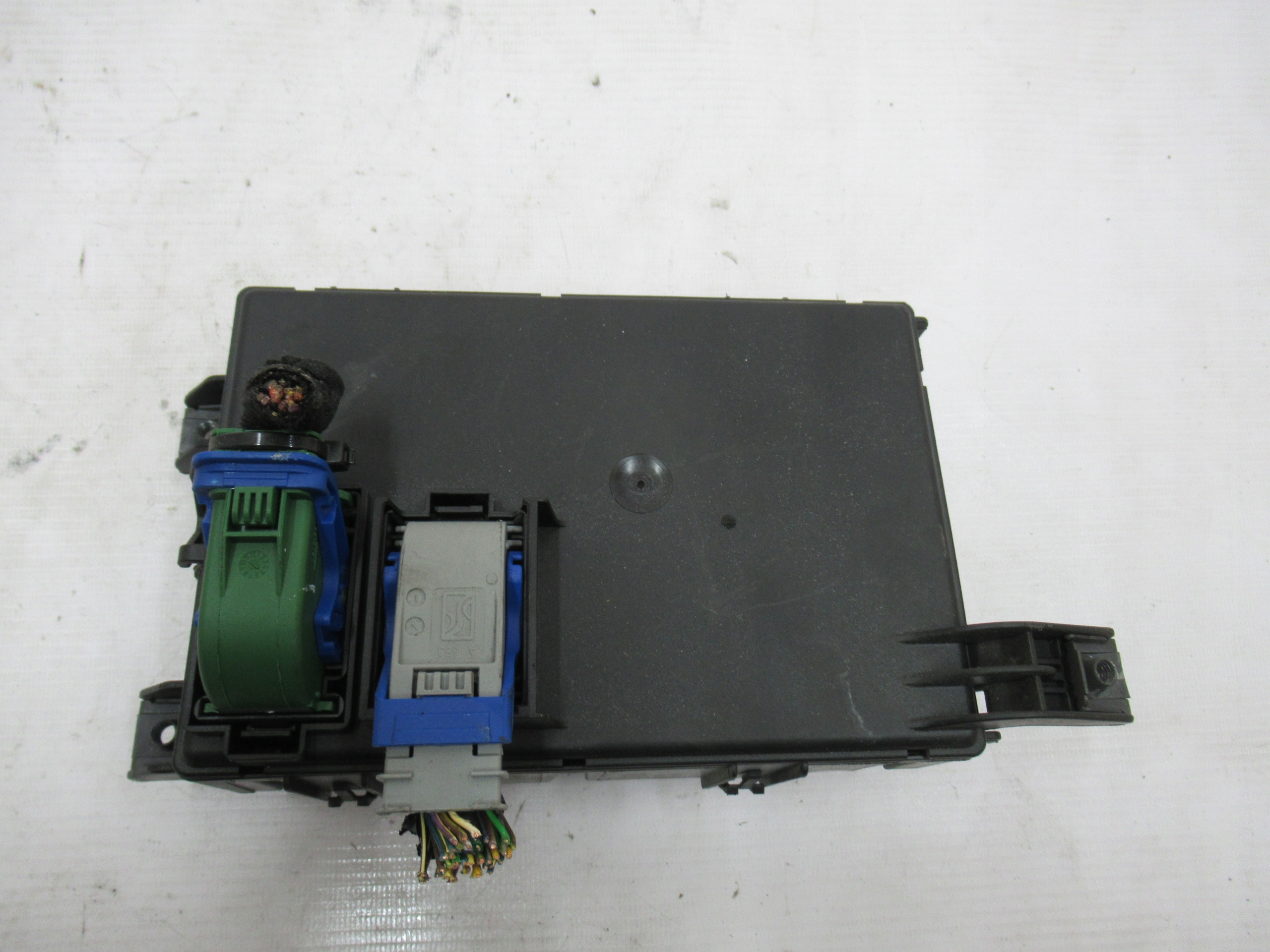 MODUL BSI OPEL CORSA D 13367920