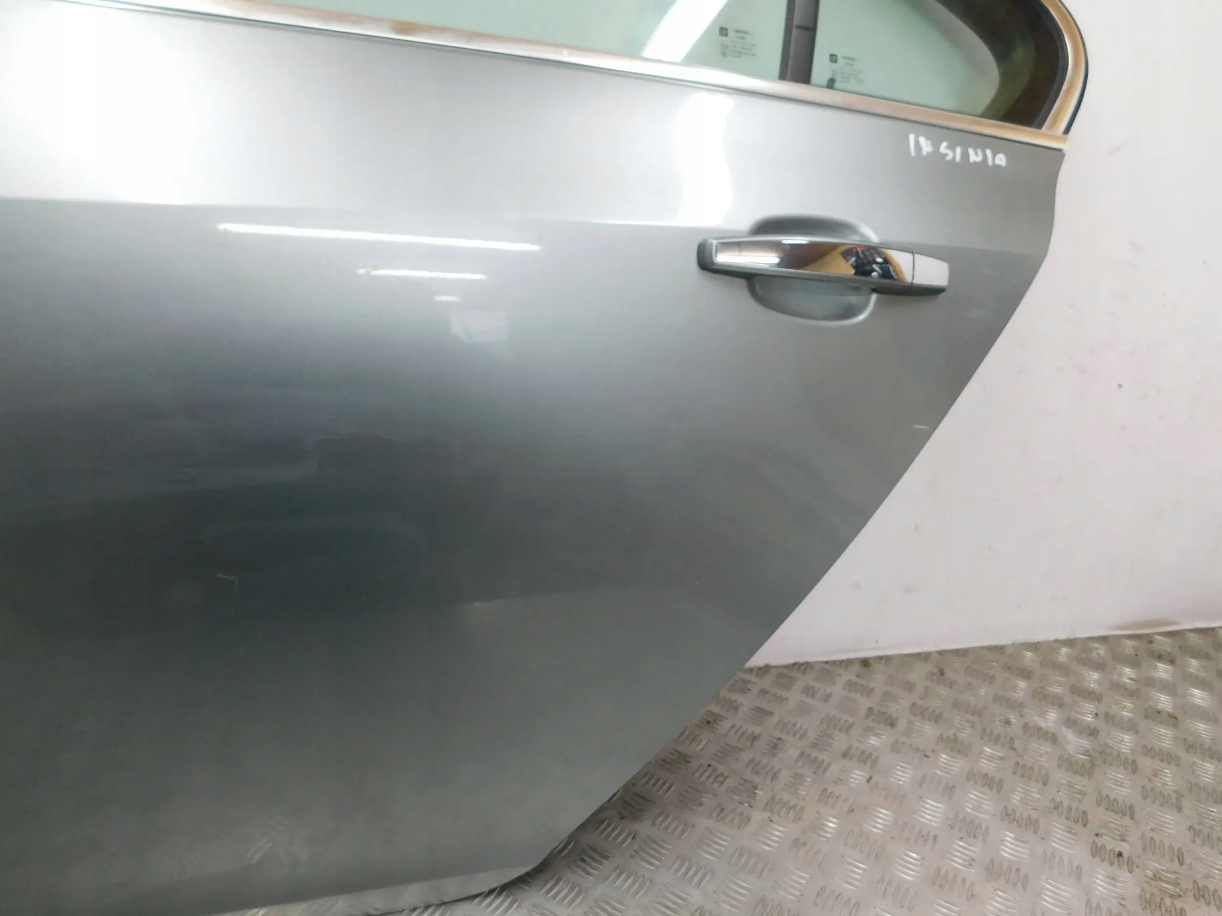 LAVE ZADNE DVERE OPEL INSIGNIA A SEDAN
