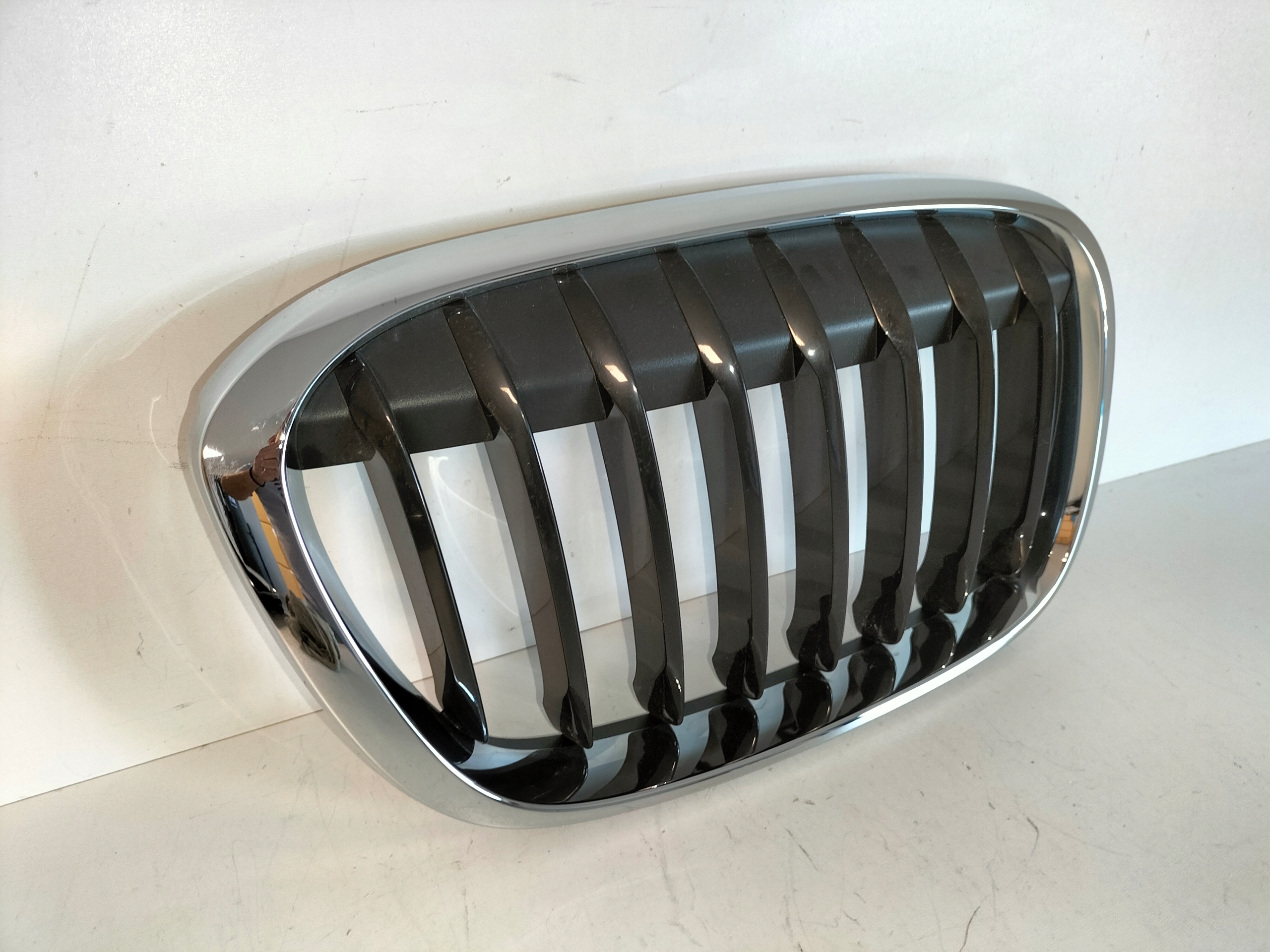PRAVA MRIEZKA LISTA BMW X1 F48 15- M-PAKET
