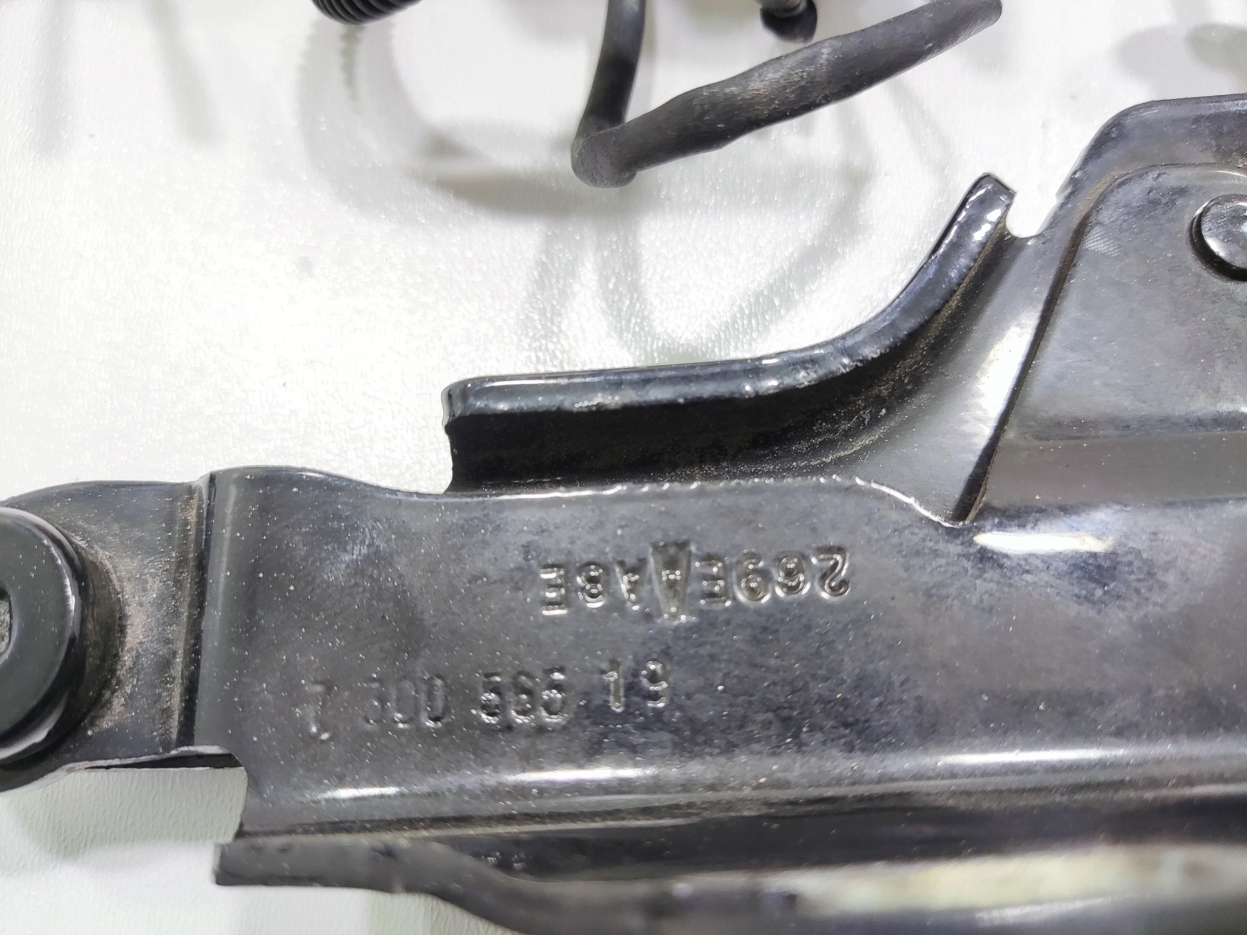 PANTY PREDNEJ KAPOTY KOMPLET NÁBOJ MINI F55 F56 F57 2018-2021