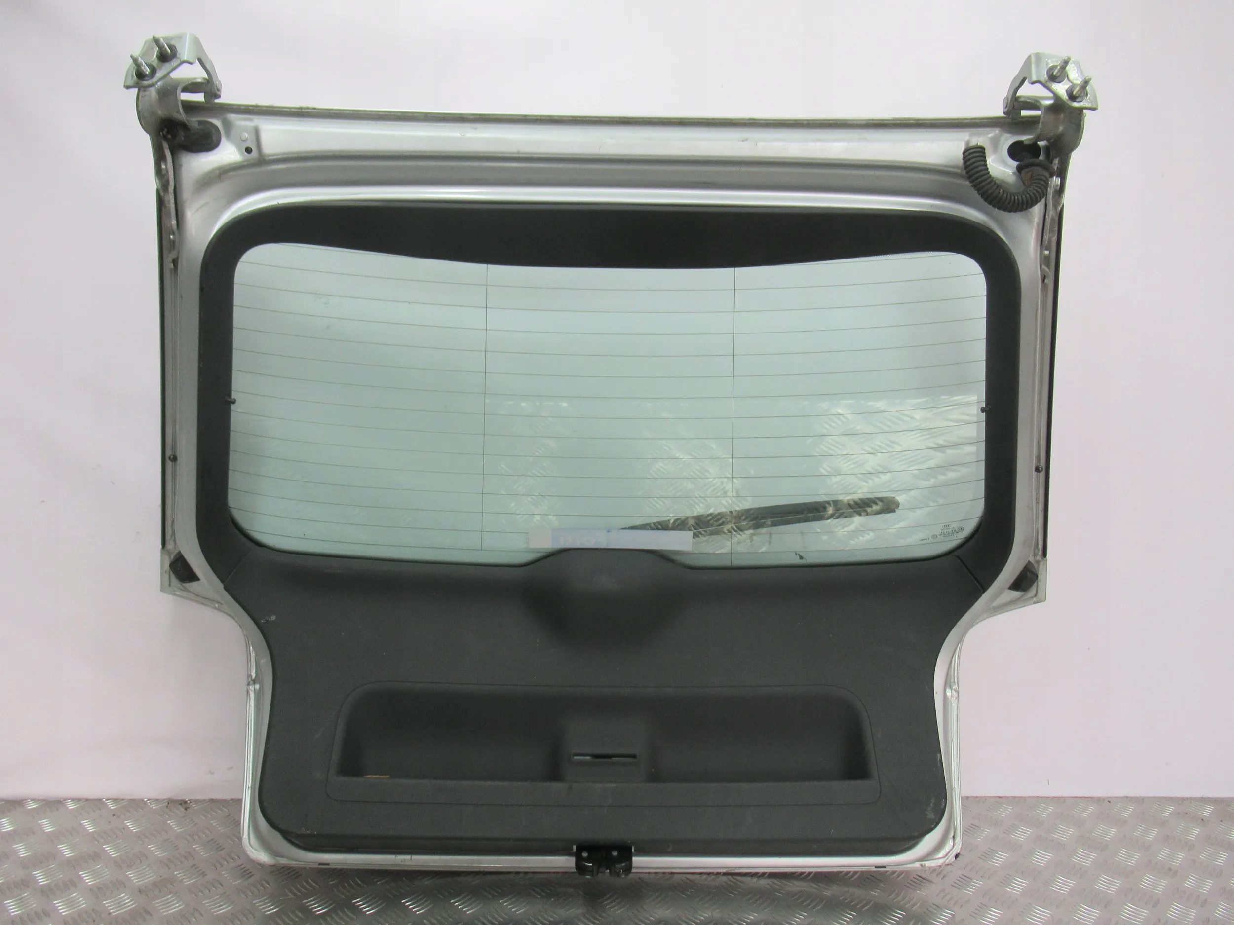 ZADNÁ KAPOTA AUDI A3 8L