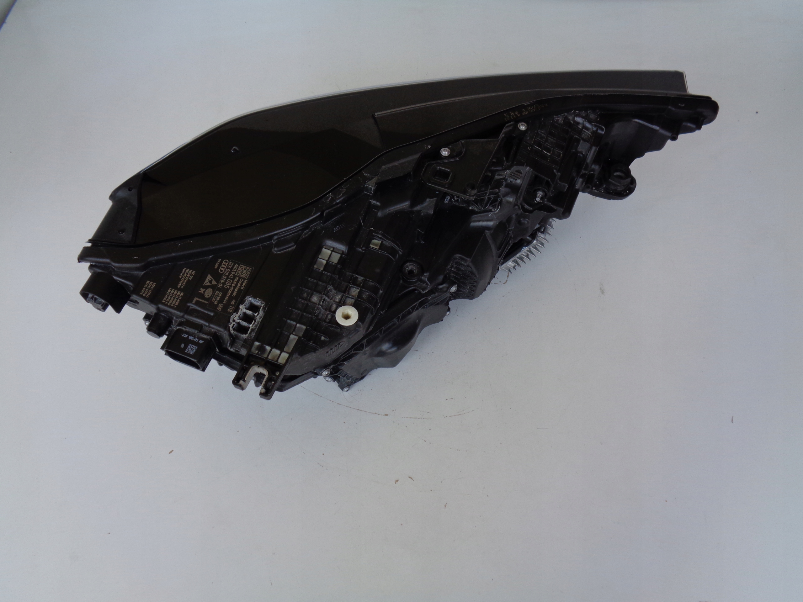ĽAVÉ SVETLO AUDI A6 C8 4K 4K0 18- FULL LED MATRIX