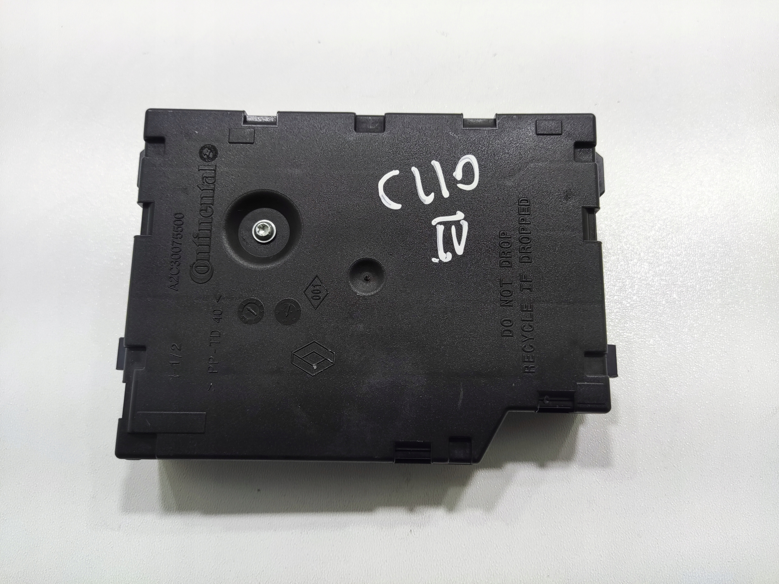 ČÍTAČKA MODUL KARTY RENAULT CLIO IV 285902325R 2013-2019