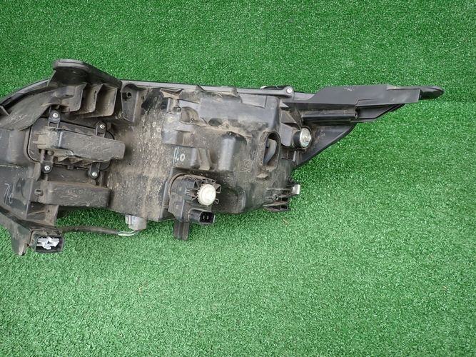 MITSUBISHI L200 FULL LED 19- PRAVE PREDNE SVETLO